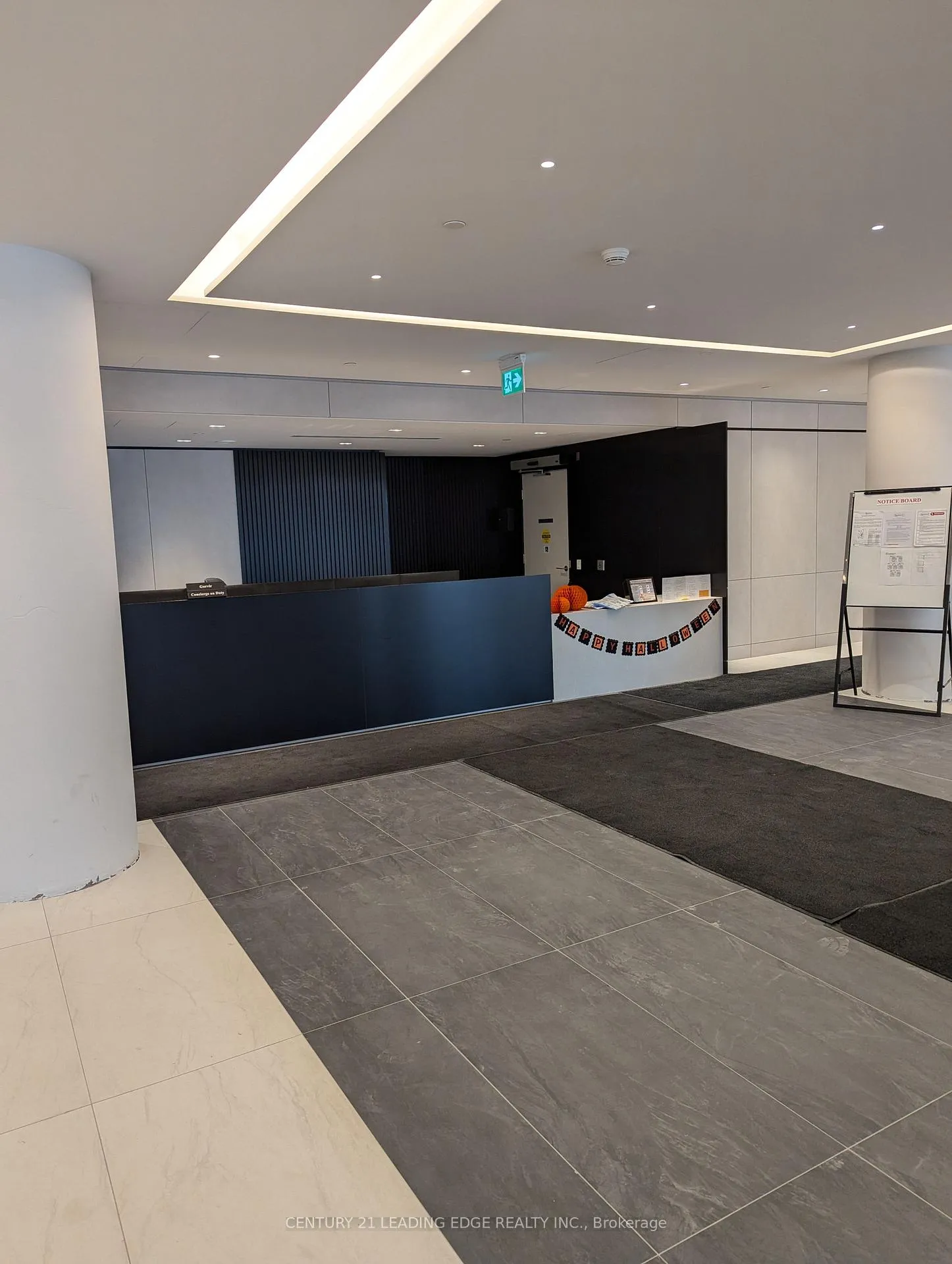 Photo 20 of Unit 1504, 30 Upper Mall Way, Vaughan, Brownridge — HOMEH