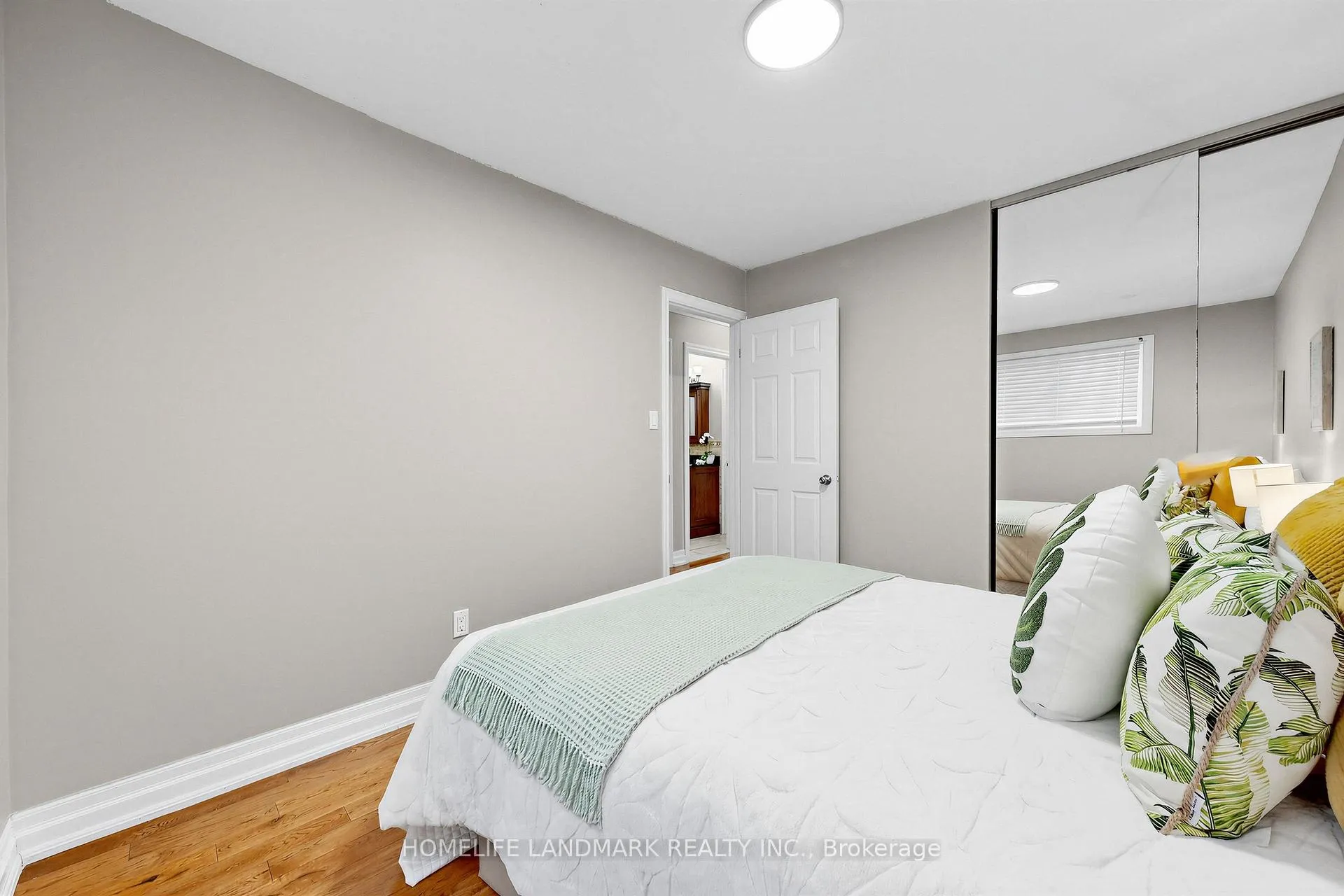 Photo 21 of 220 Jeffery Street, Whitby, Lynde Creek — HOMEH
