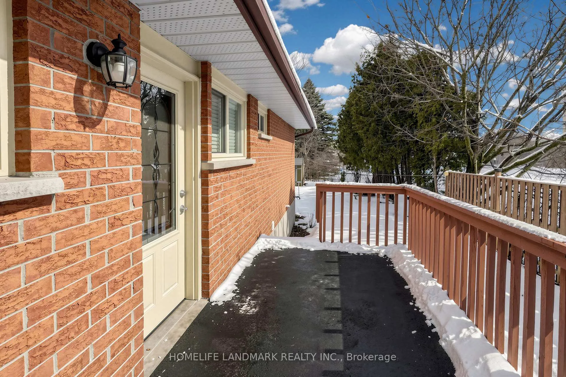 Photo 41 of 220 Jeffery Street, Whitby, Lynde Creek — HOMEH