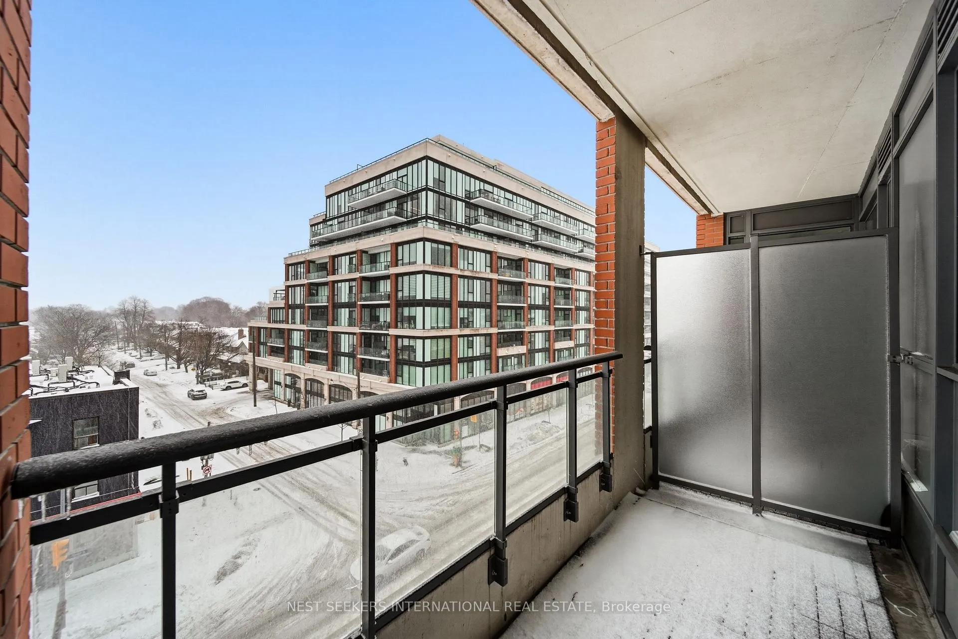 Photo 8 of Unit 407, 23 Glebe Road W, Toronto, Yonge-Eglinton — HOMEH