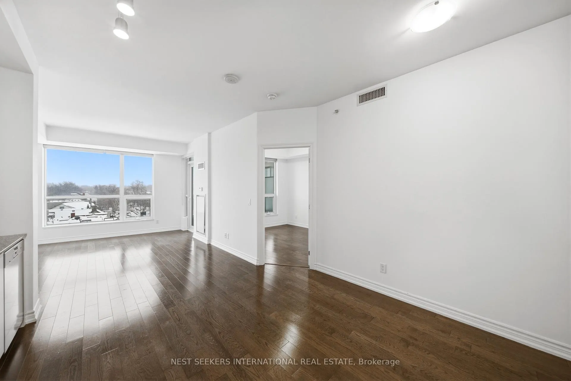 Photo 9 of Unit 407, 23 Glebe Road W, Toronto, Yonge-Eglinton — HOMEH