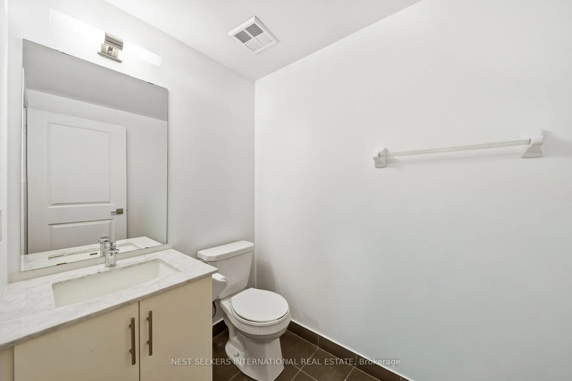 Photo 16 of Unit 407, 23 Glebe Road W, Toronto, Yonge-Eglinton — HOMEH