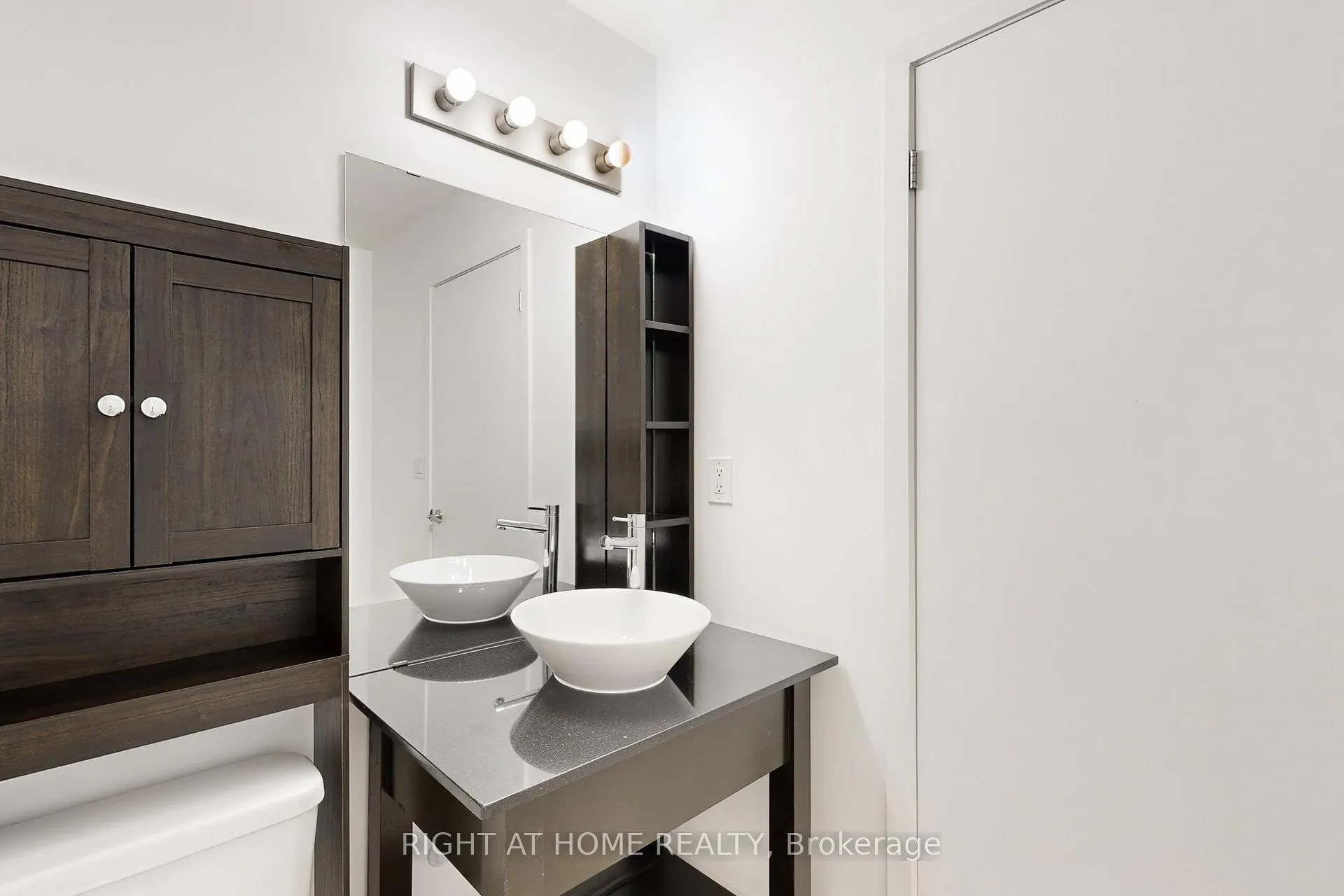 Photo 26 of Unit 404, 601 Kingston Road, Toronto, The Beaches — HOMEH