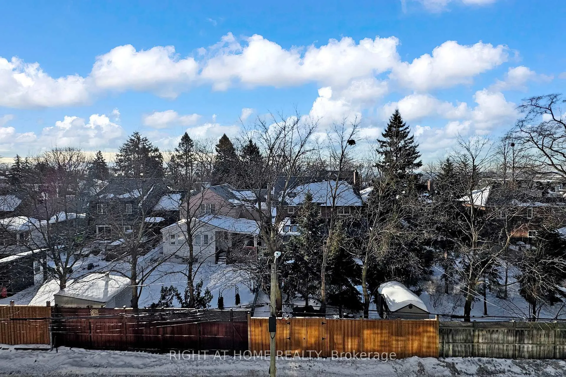 Photo 32 of Unit 404, 601 Kingston Road, Toronto, The Beaches — HOMEH