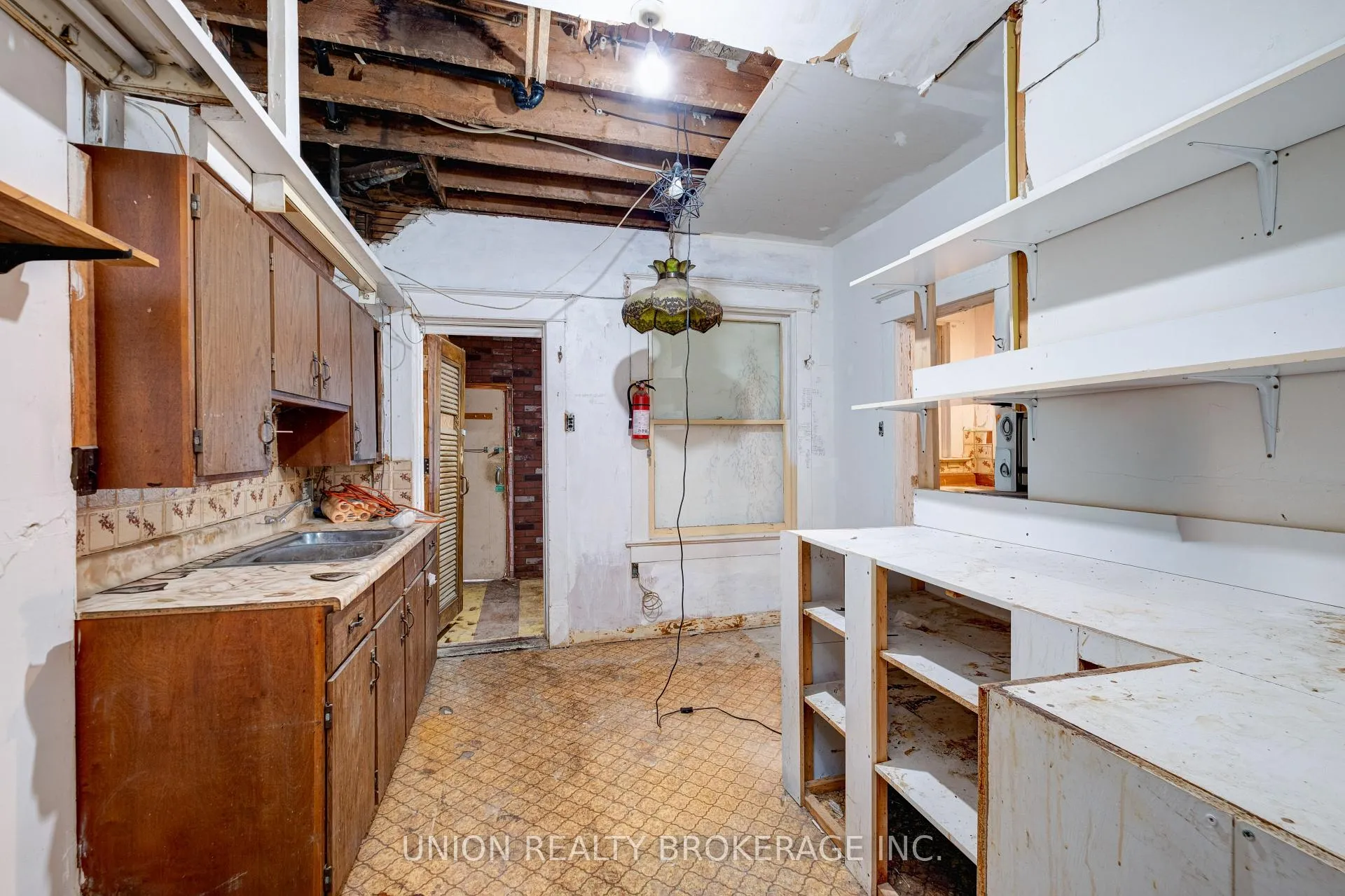 Photo 8 of 697 Manning Avenue, Toronto, The Annex — HOMEH