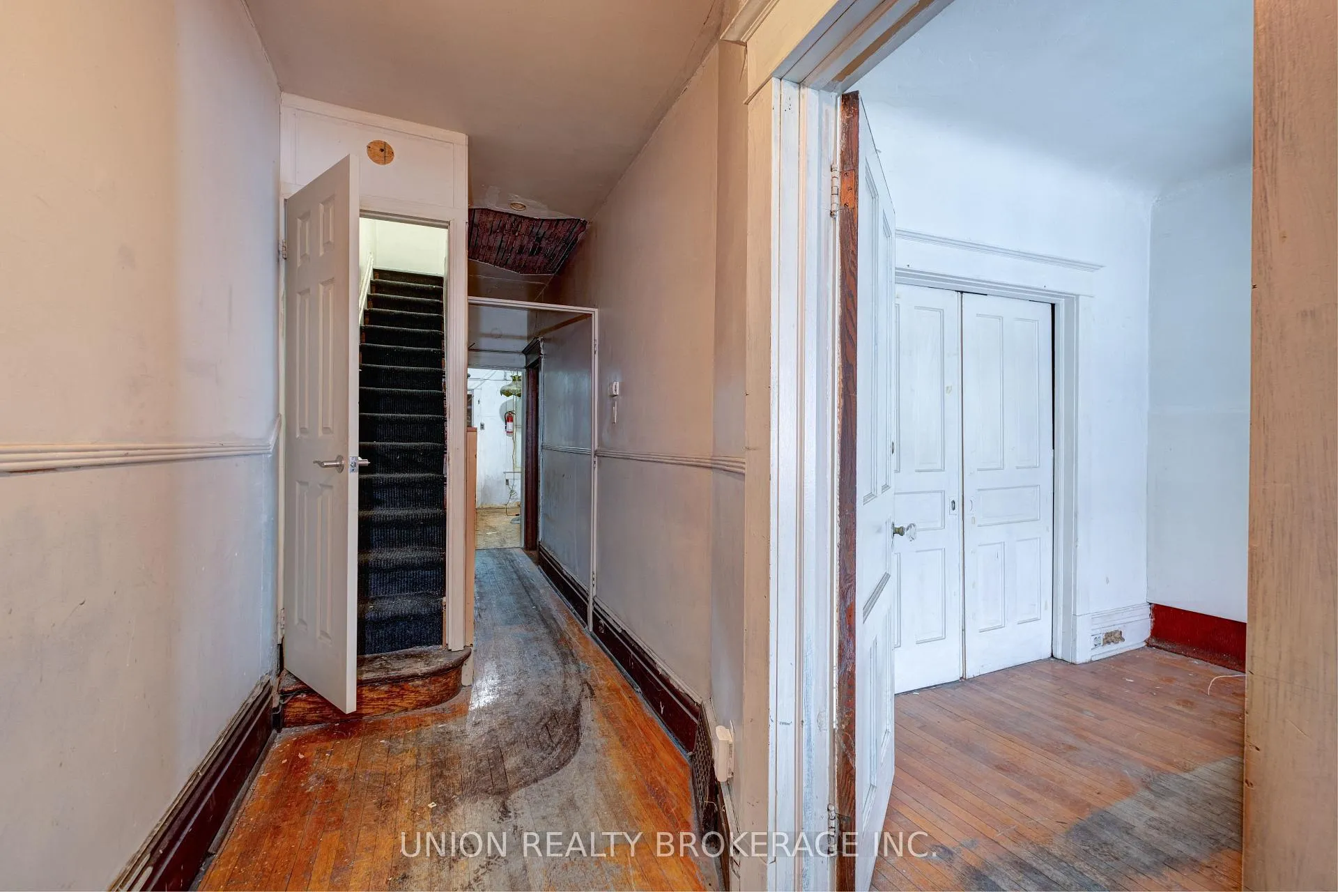 Photo 10 of 697 Manning Avenue, Toronto, The Annex — HOMEH