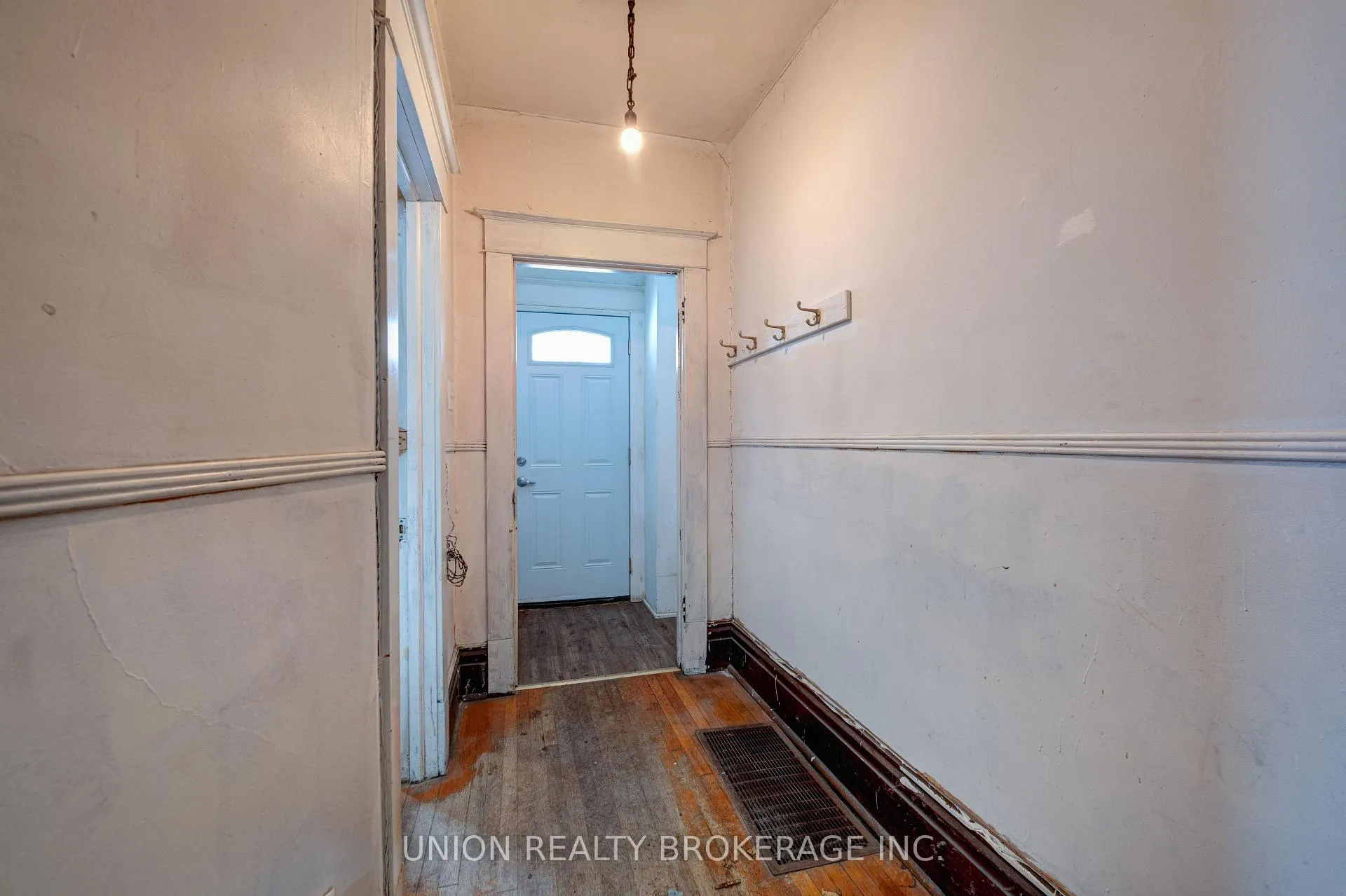 Photo 11 of 697 Manning Avenue, Toronto, The Annex — HOMEH