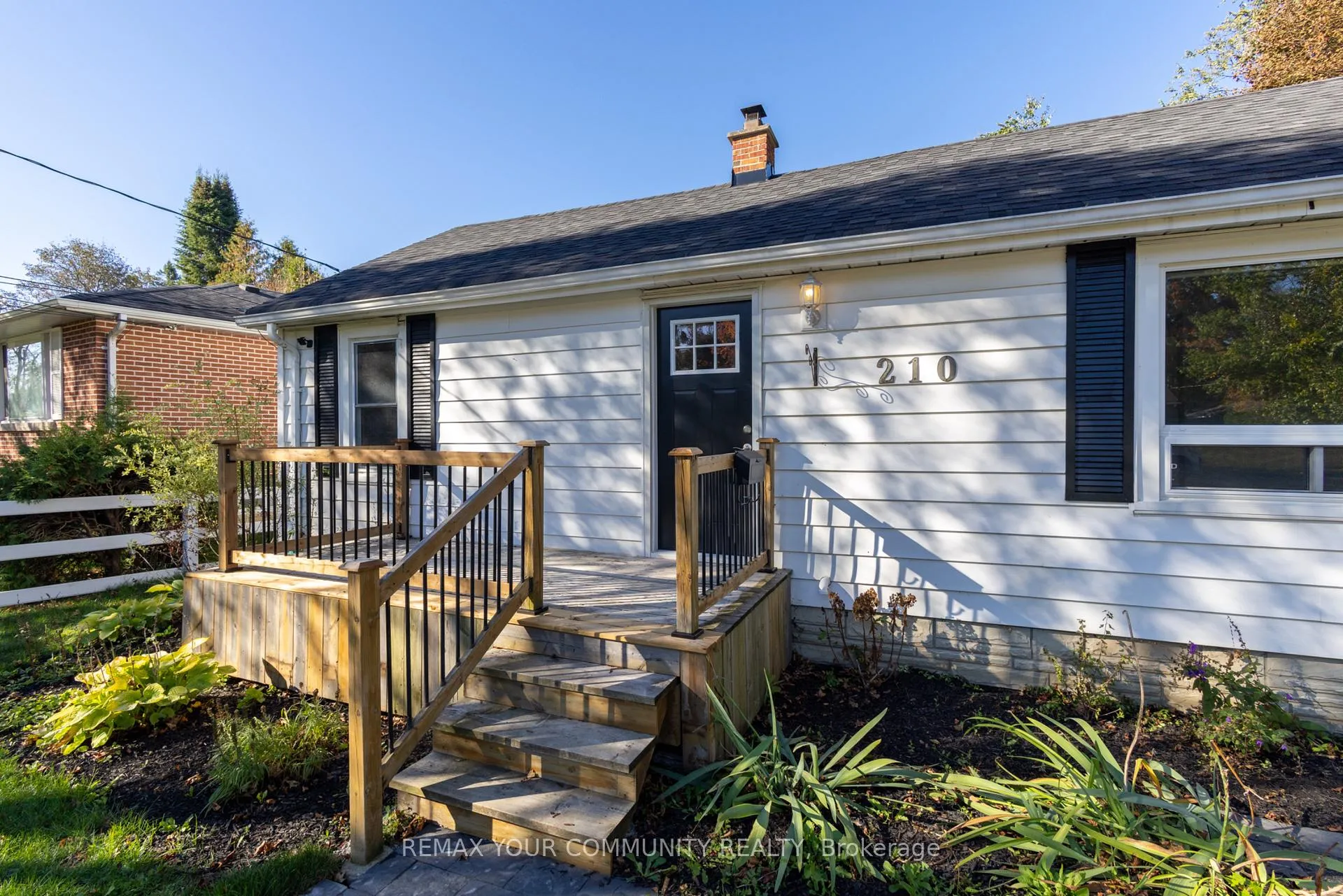 Photo 3 of 210 Cox Mill Road, Barrie, Painswick North — HOMEH