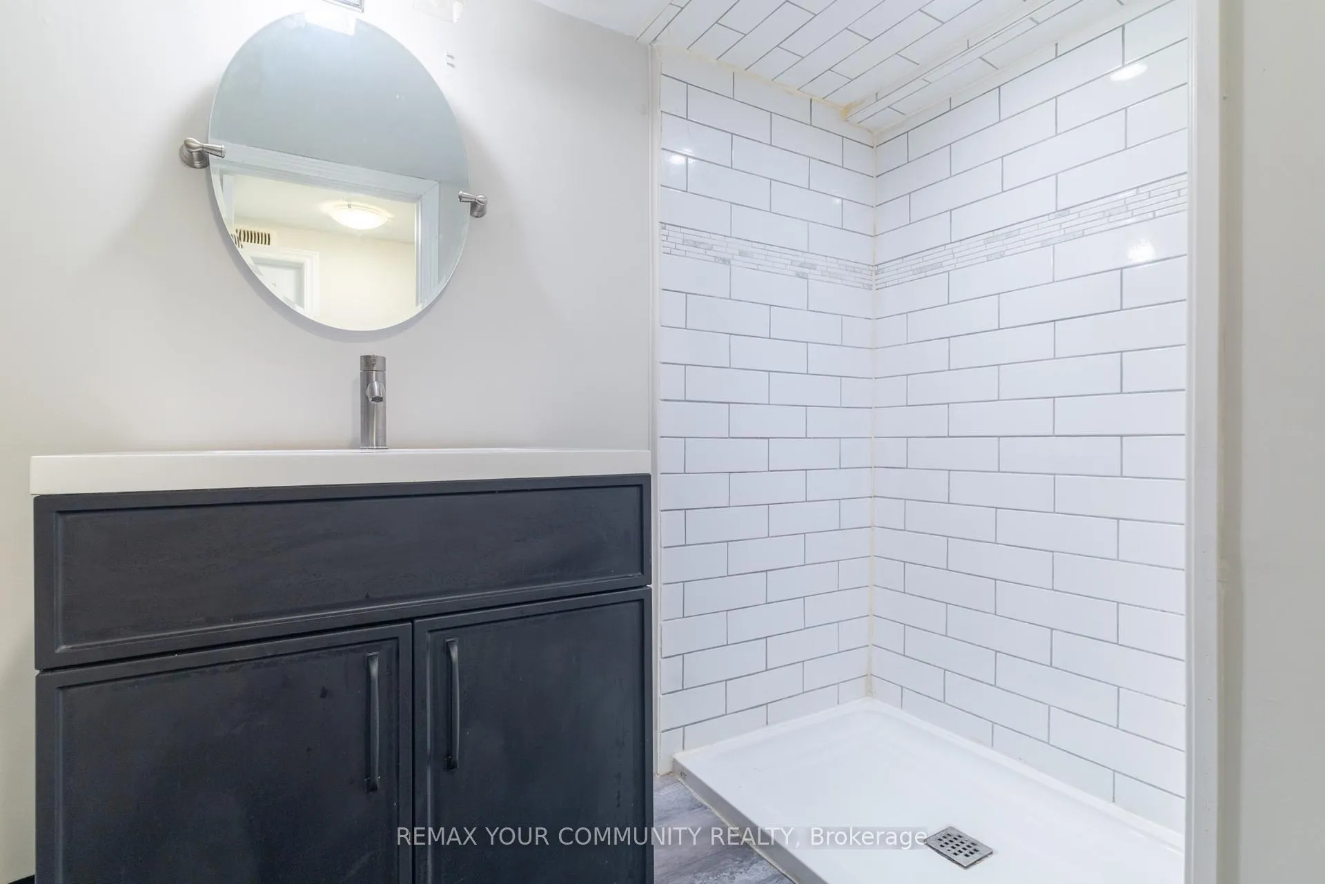 Photo 16 of 210 Cox Mill Road, Barrie, Painswick North — HOMEH