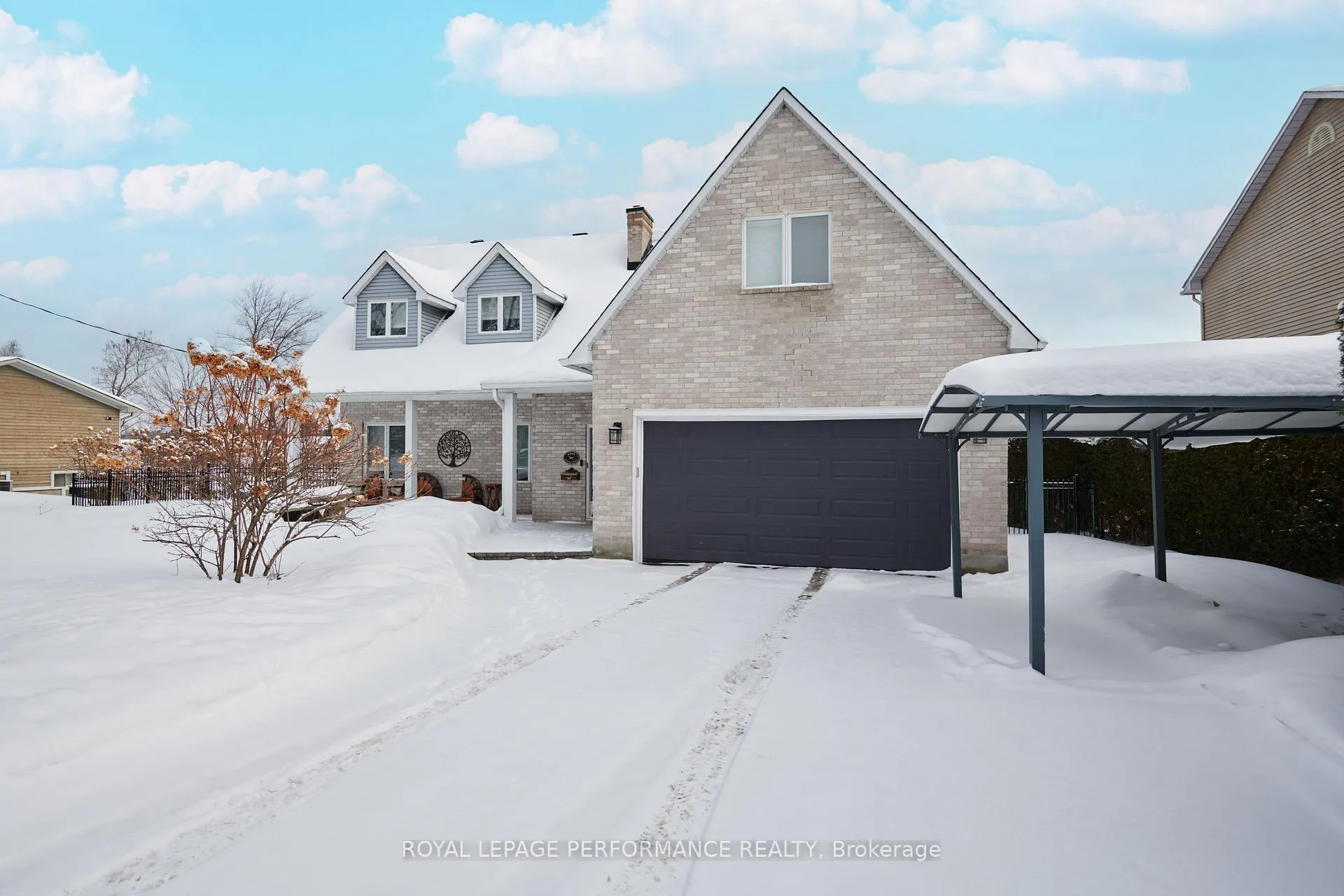 Photo 2 of 6099 James Bell Drive, Ottawa, Manotick South to Roger Stevens — HOMEH