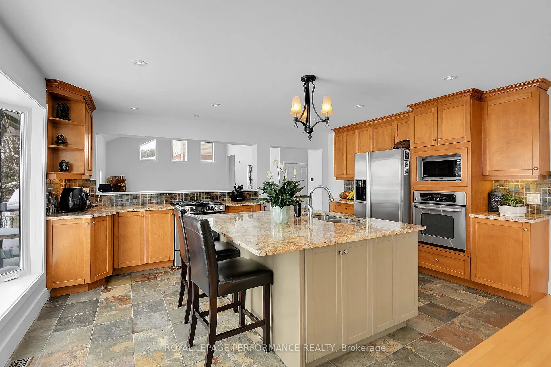 Photo 11 of 6099 James Bell Drive, Ottawa, Manotick South to Roger Stevens — HOMEH