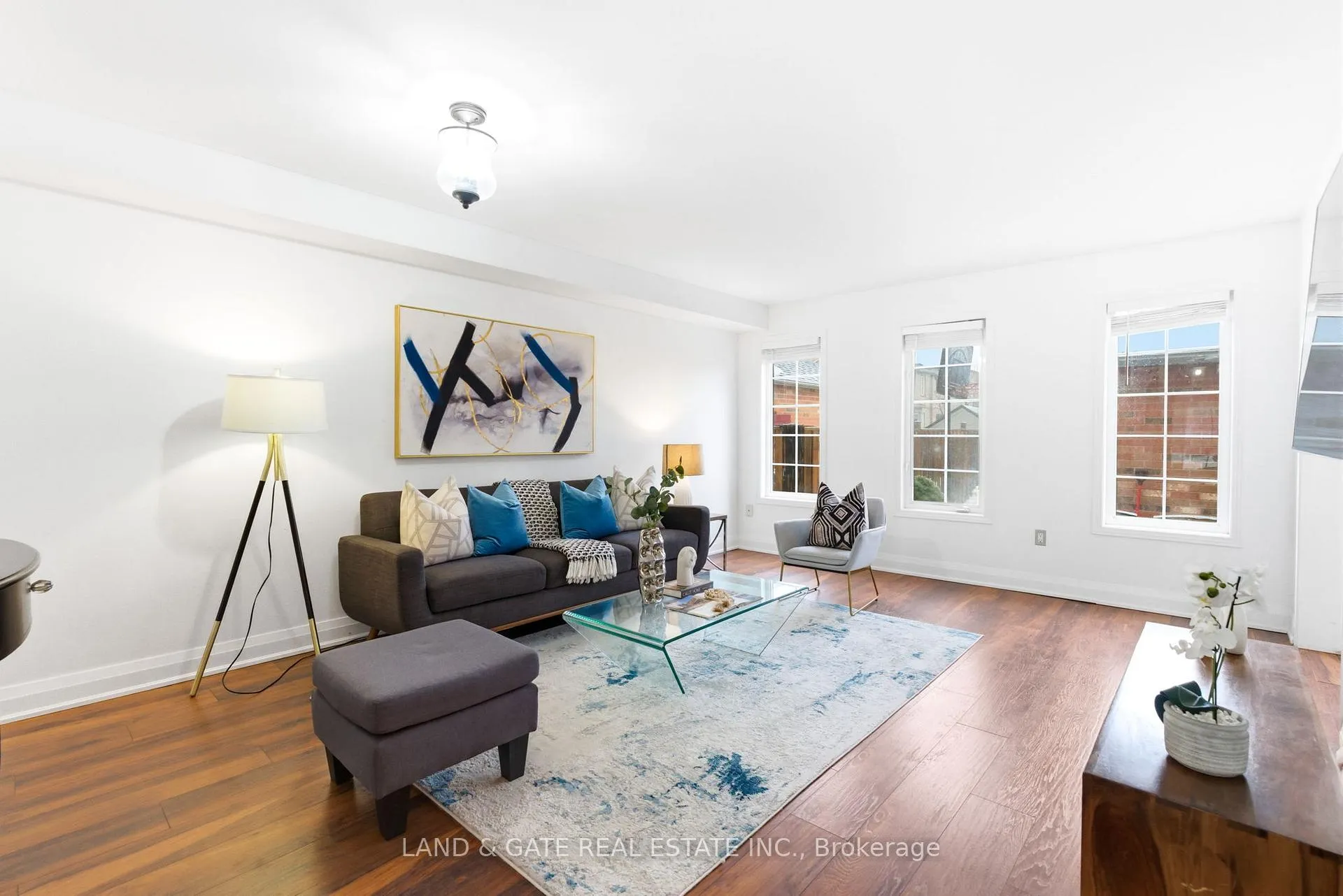 Photo 12 of 1809 Appleby Line, Burlington, Uptown — HOMEH