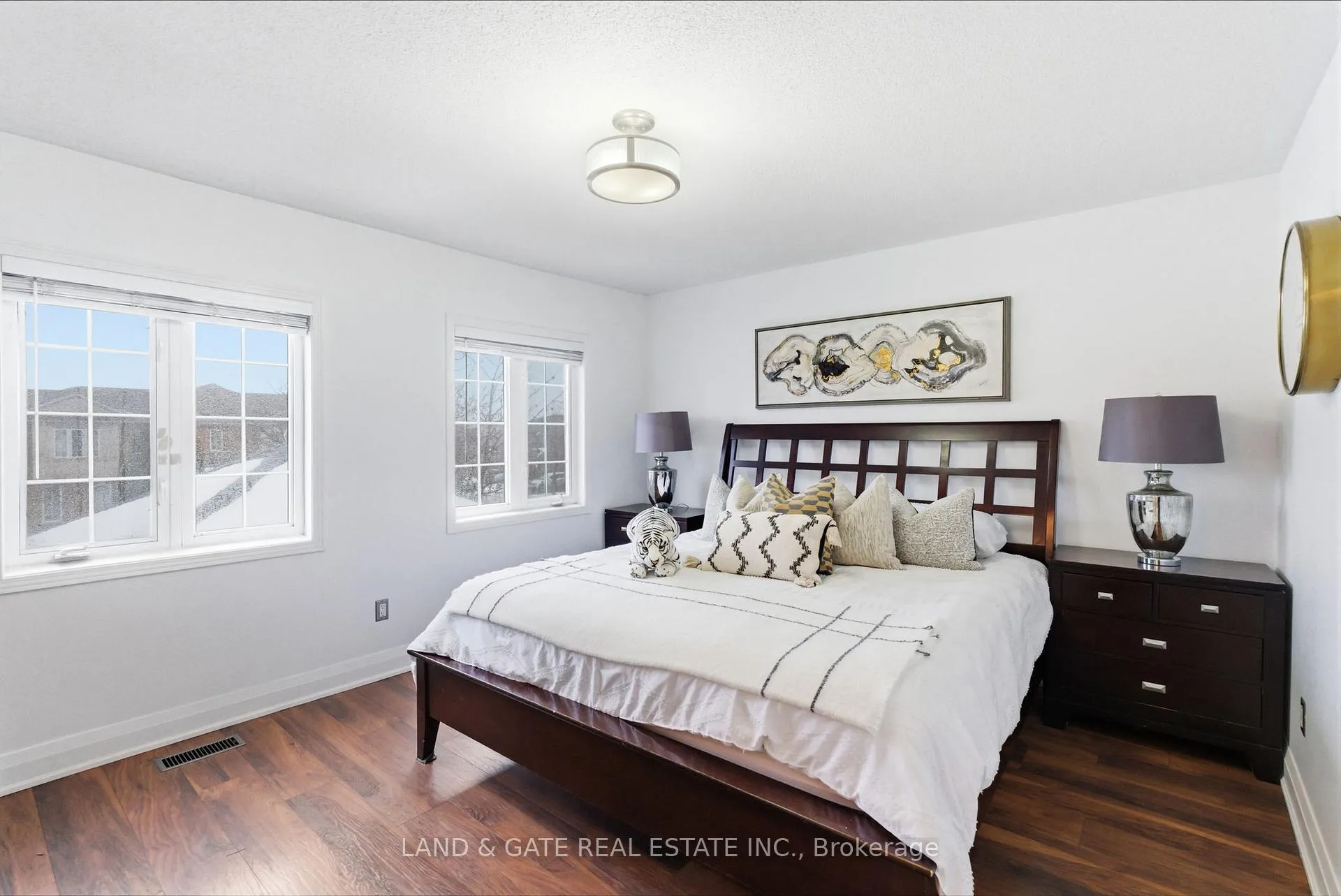 Photo 21 of 1809 Appleby Line, Burlington, Uptown — HOMEH