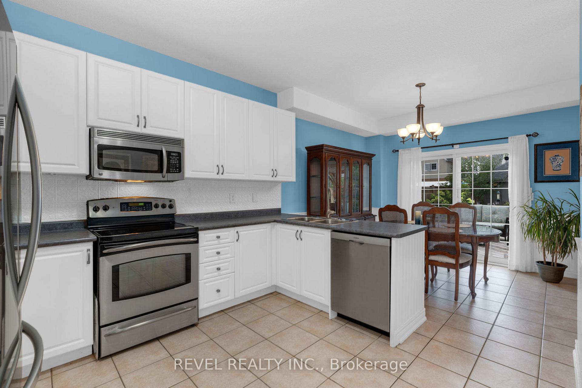 Photo 12 of 1058 Muriel Street, Innisfil, Alcona — HOMEH