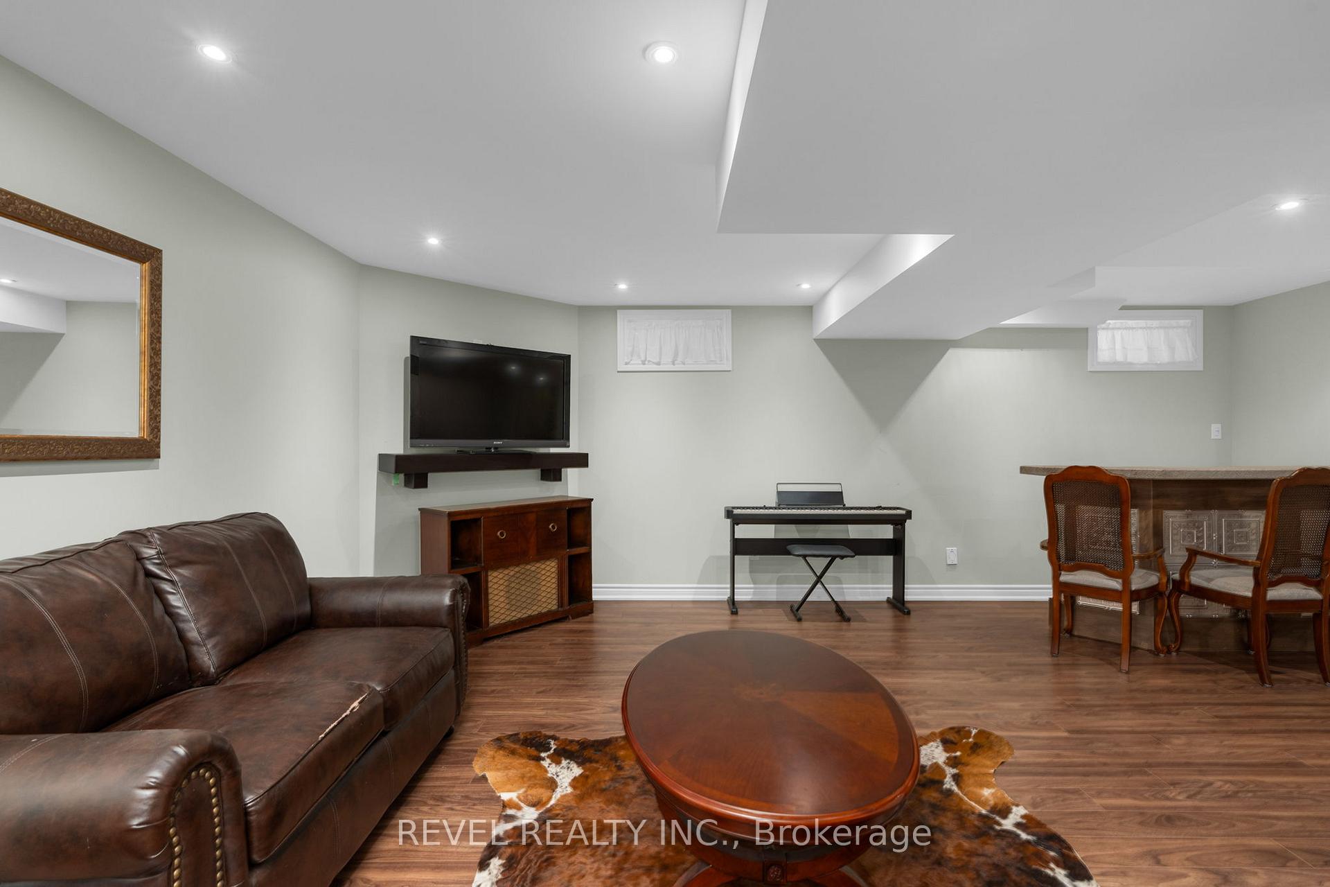 Photo 24 of 1058 Muriel Street, Innisfil, Alcona — HOMEH