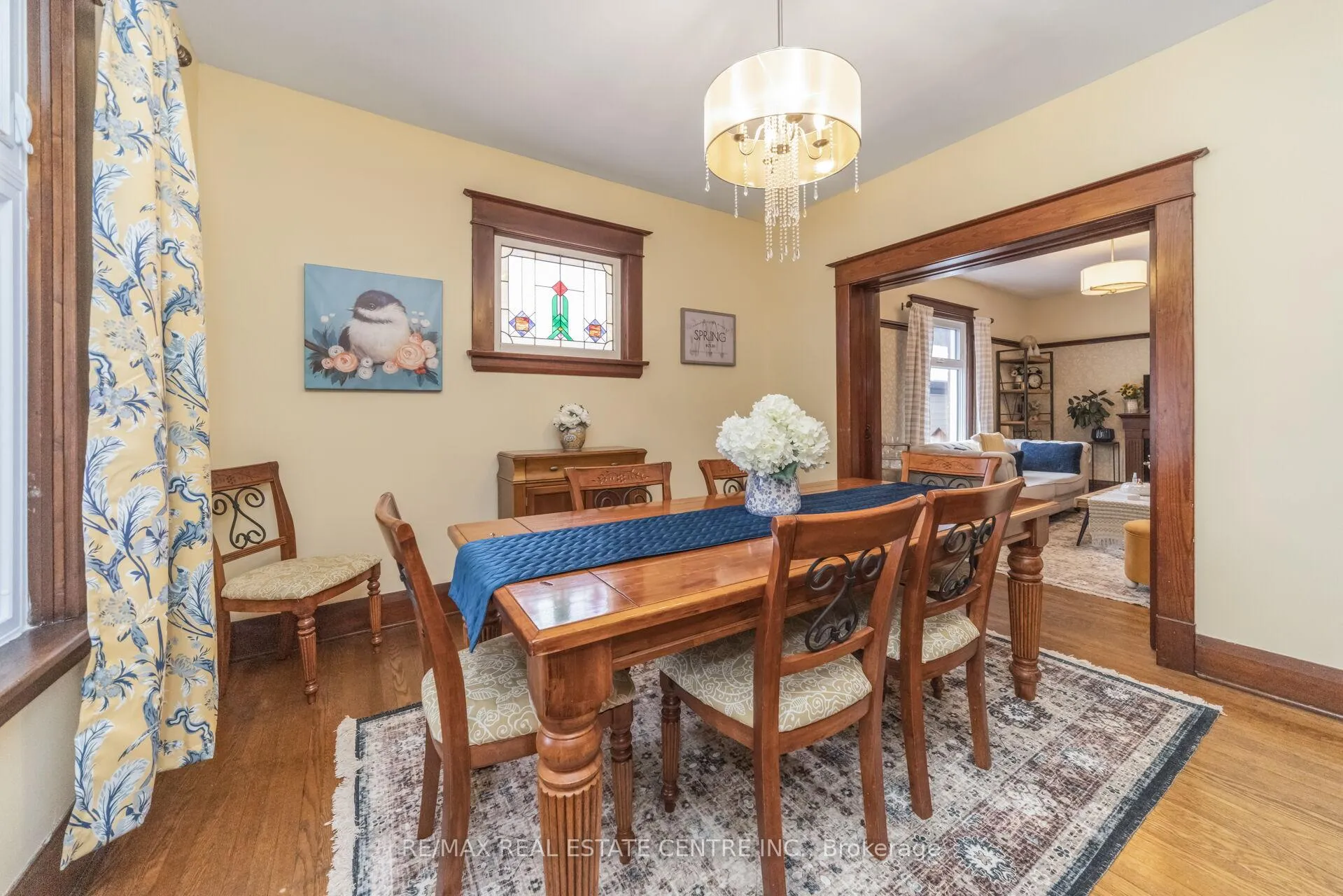 Photo 8 of 60 Rosedale Avenue W, Brampton, Downtown Brampton — HOMEH