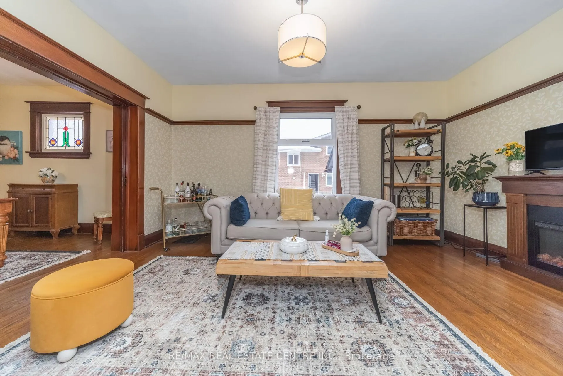 Photo 11 of 60 Rosedale Avenue W, Brampton, Downtown Brampton — HOMEH
