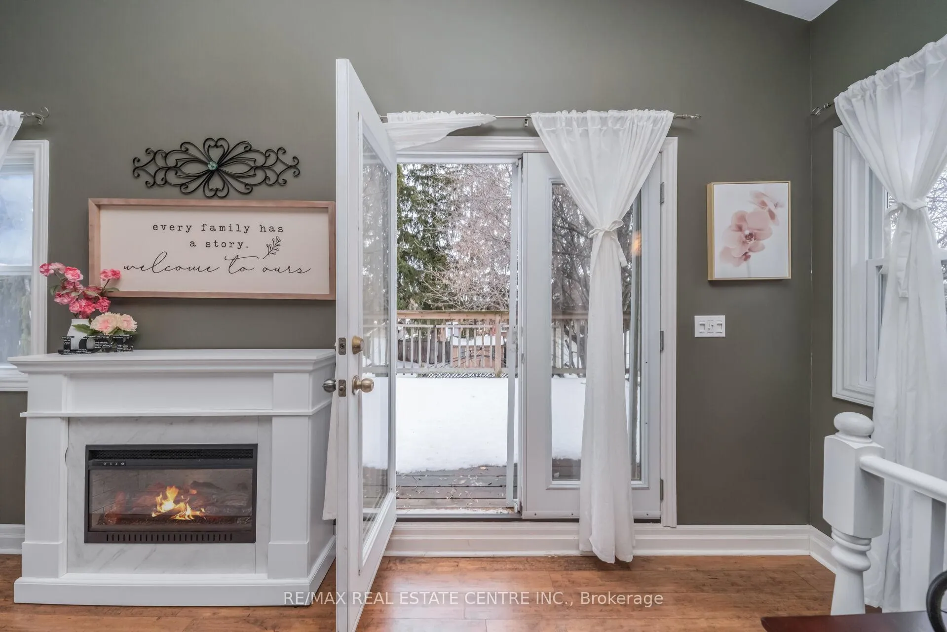 Photo 23 of 60 Rosedale Avenue W, Brampton, Downtown Brampton — HOMEH