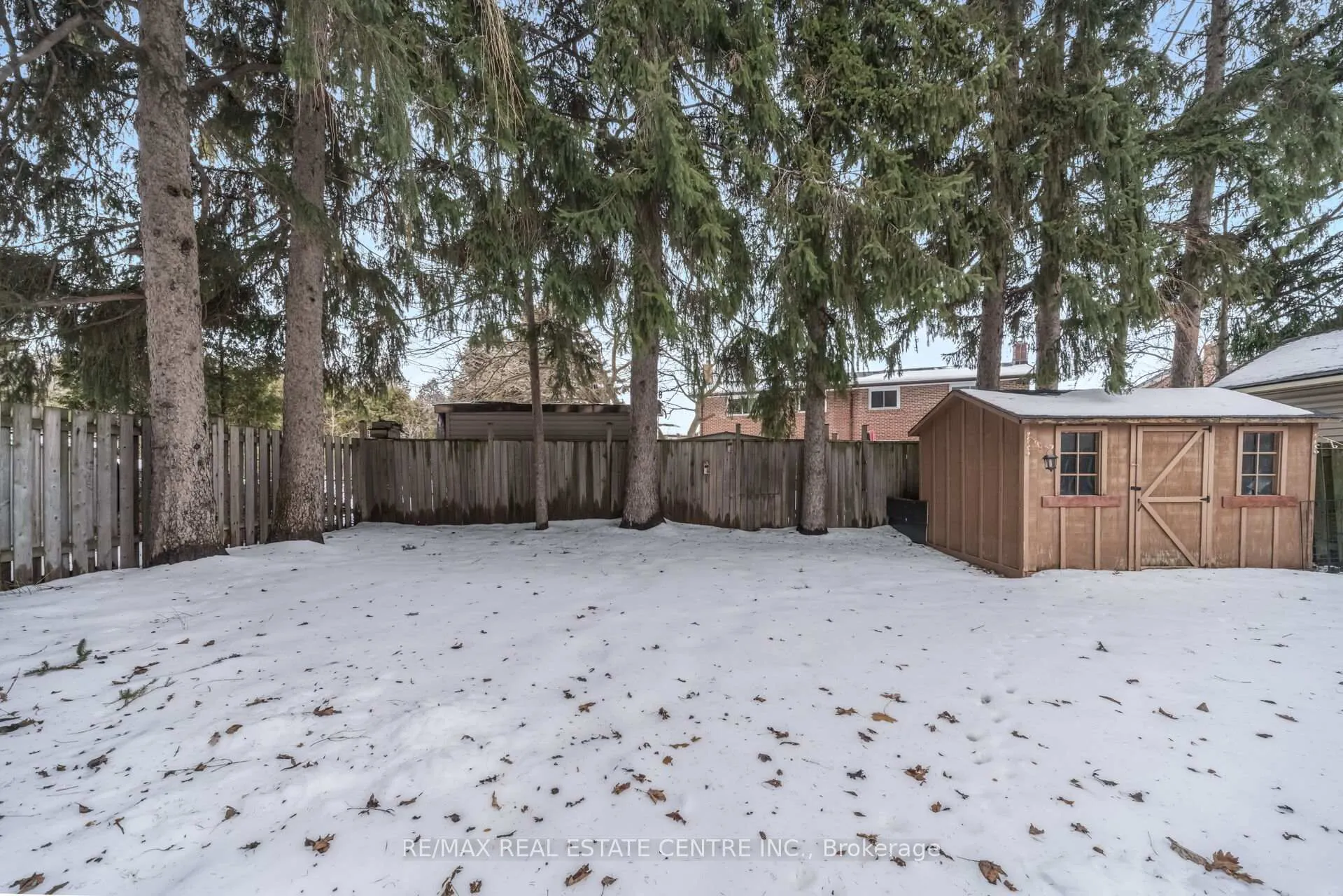 Photo 37 of 60 Rosedale Avenue W, Brampton, Downtown Brampton — HOMEH