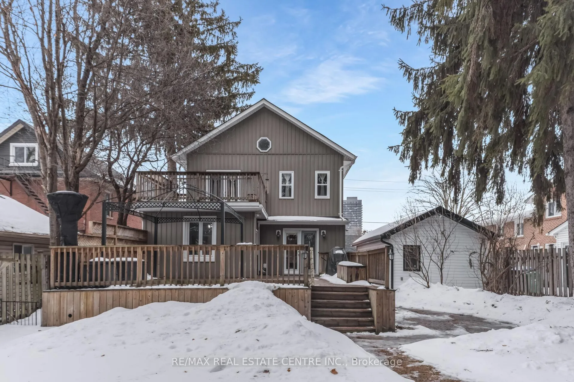 Photo 39 of 60 Rosedale Avenue W, Brampton, Downtown Brampton — HOMEH