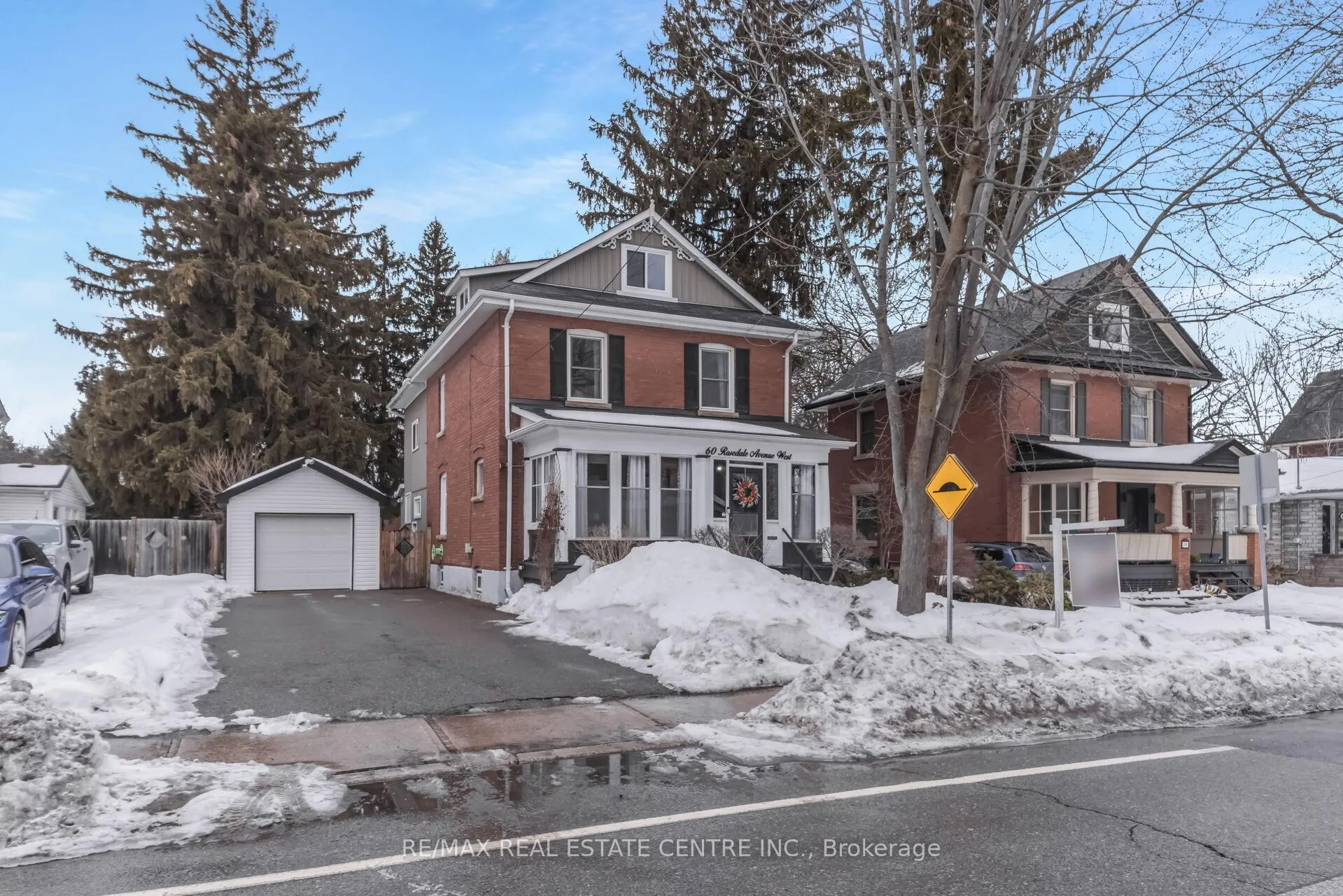 Photo 41 of 60 Rosedale Avenue W, Brampton, Downtown Brampton — HOMEH