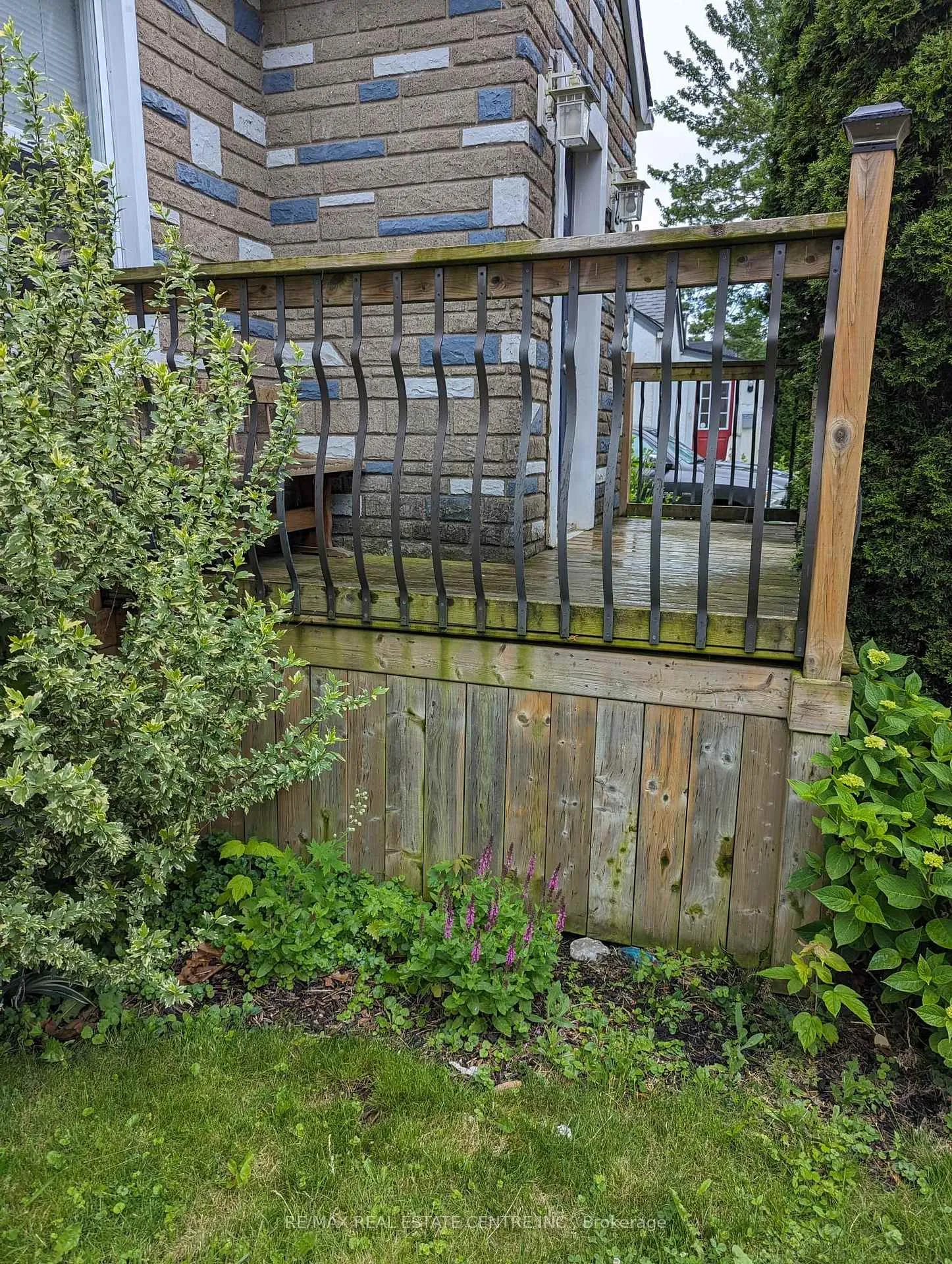 Photo 5 of Unit main and upper, 298 Wallace Avenue, Welland, Lincoln/Crowland — HOMEH