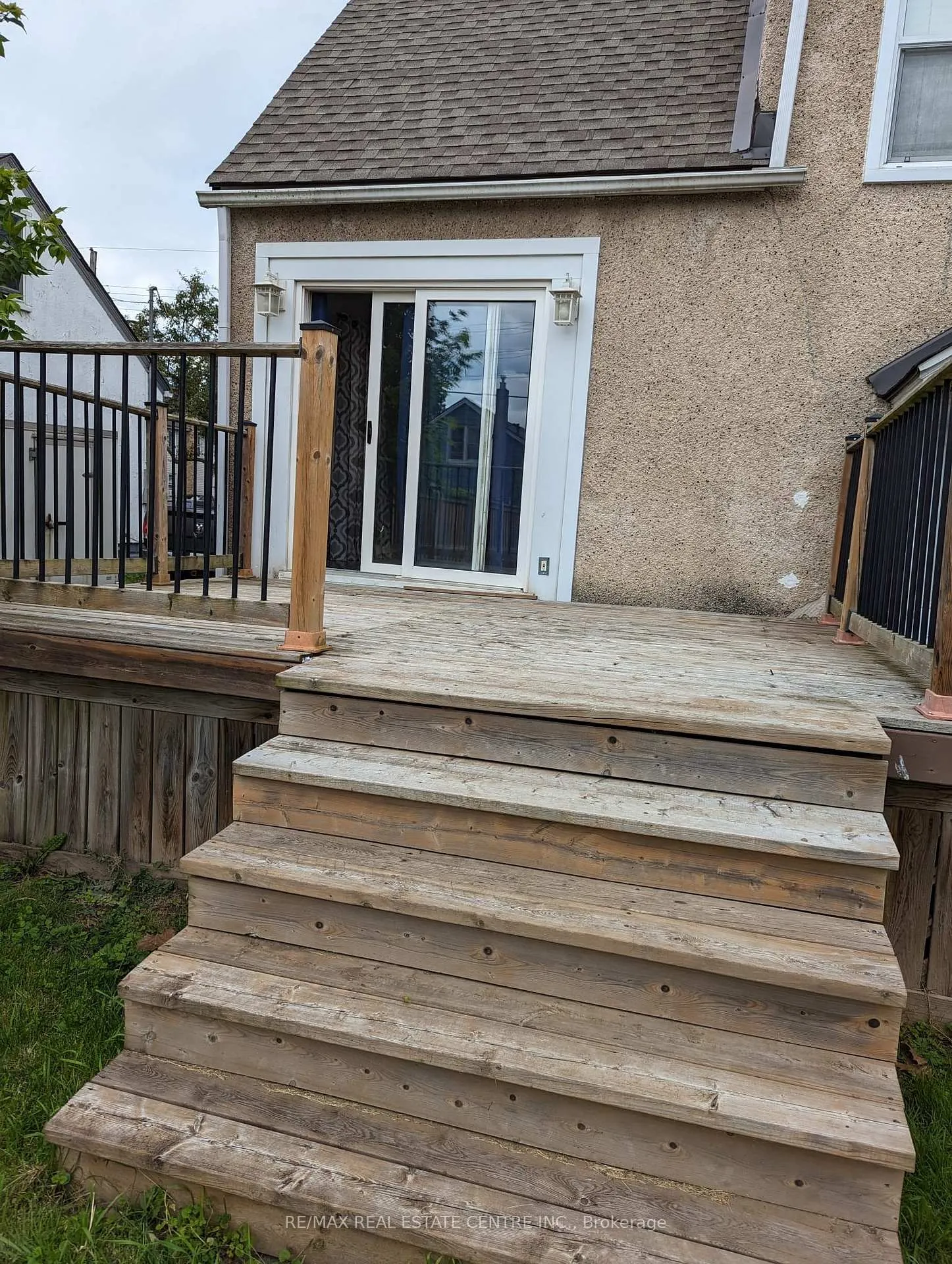 Photo 20 of Unit main and upper, 298 Wallace Avenue, Welland, Lincoln/Crowland — HOMEH
