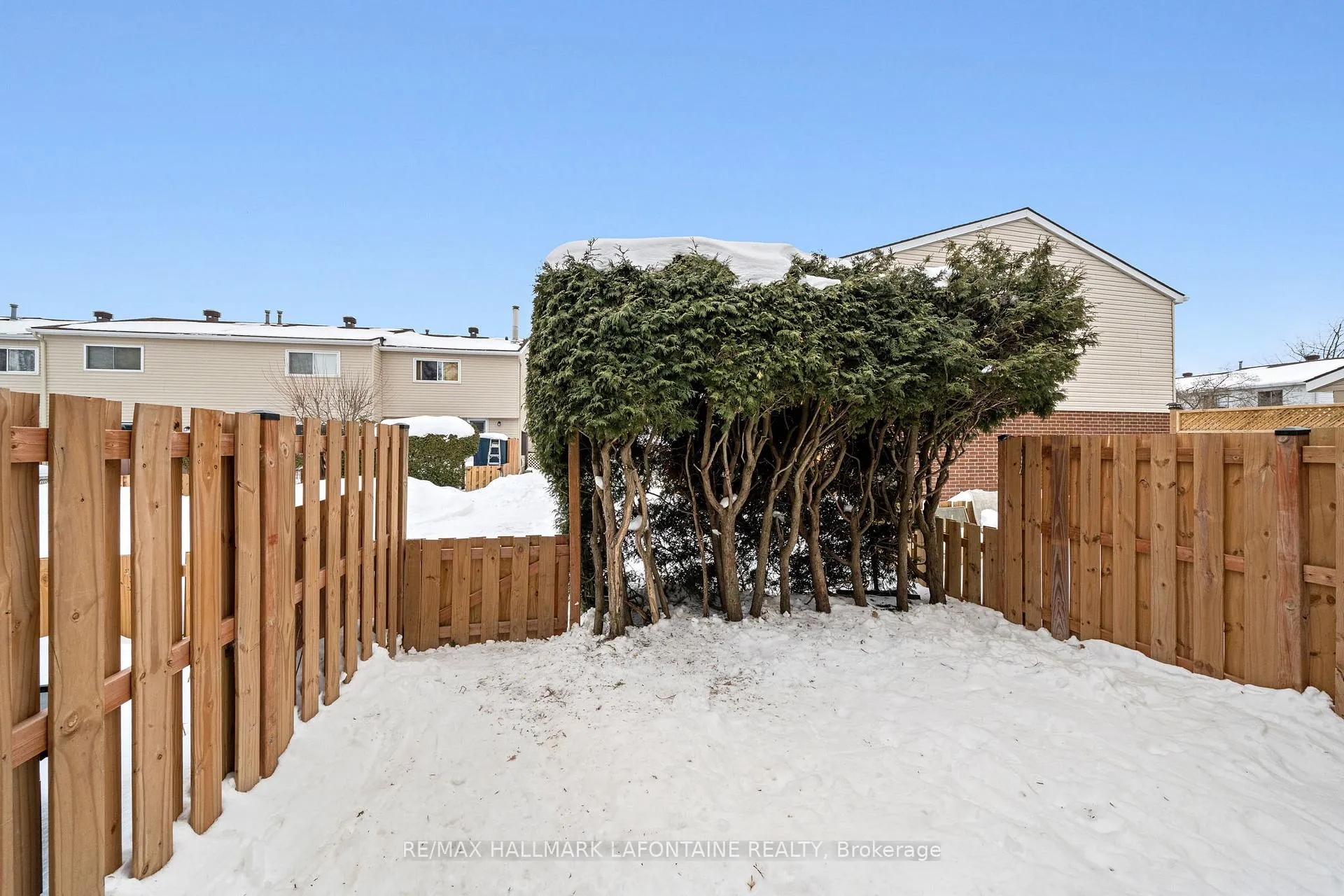 Photo 15 of 2275 Orient Park Drive, Ottawa, Blackburn Hamlet (South) — HOMEH