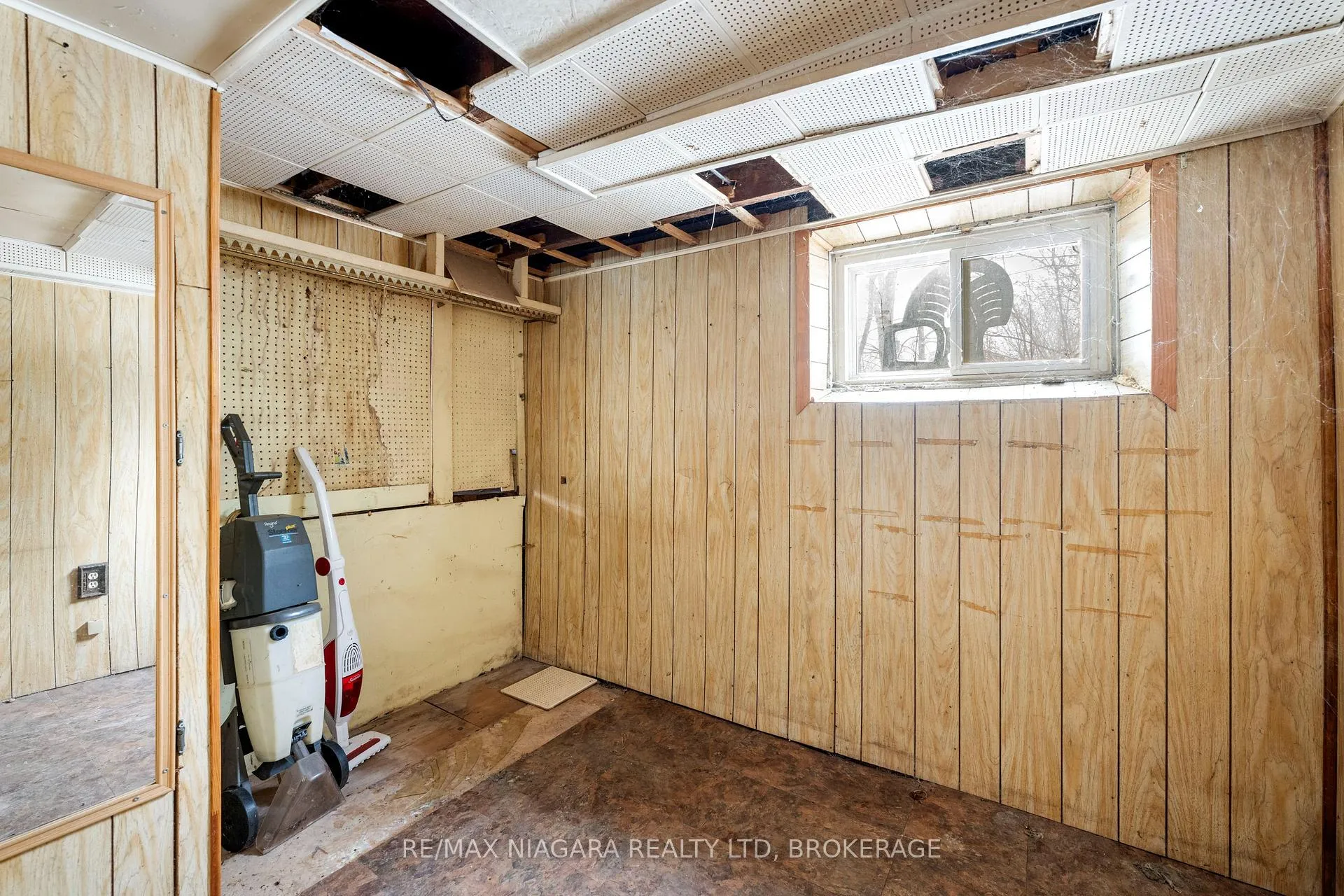 Photo 21 of 6437 Culp Street, Niagara Falls, Dorchester — HOMEH