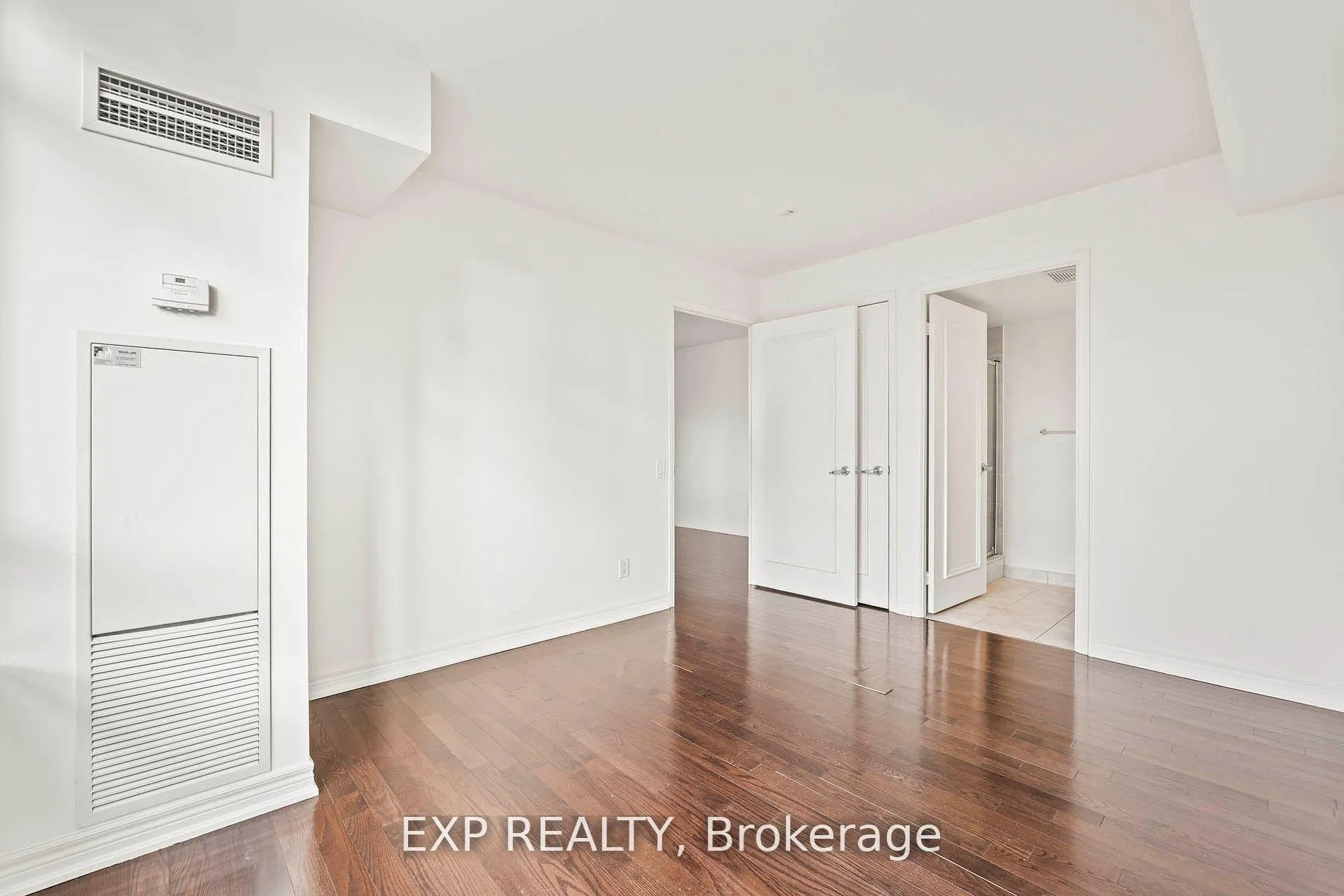 Photo 6 of Unit 1101, 60 St Clair Avenue W, Toronto, Yonge-St. Clair — HOMEH