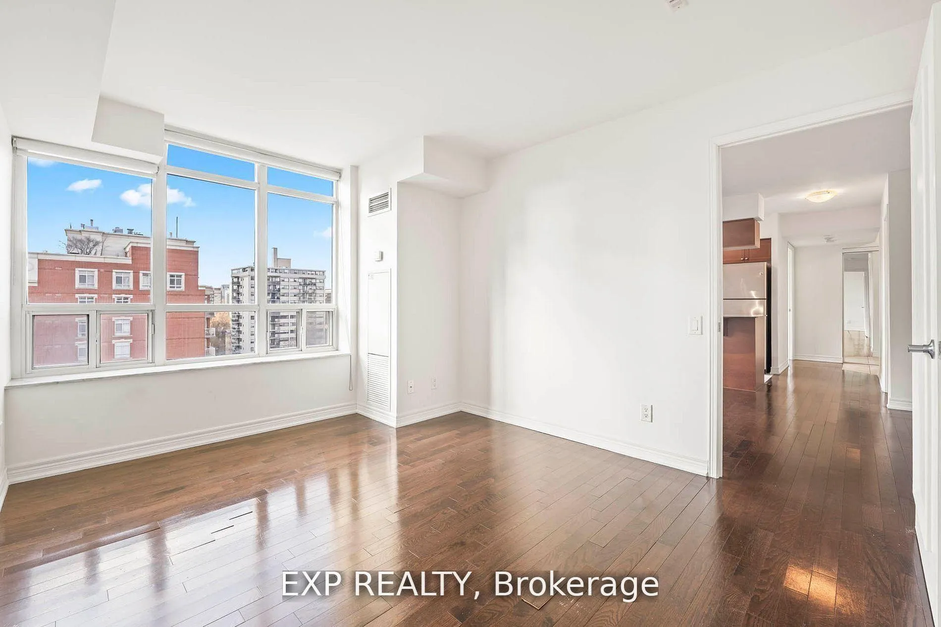 Photo 9 of Unit 1101, 60 St Clair Avenue W, Toronto, Yonge-St. Clair — HOMEH