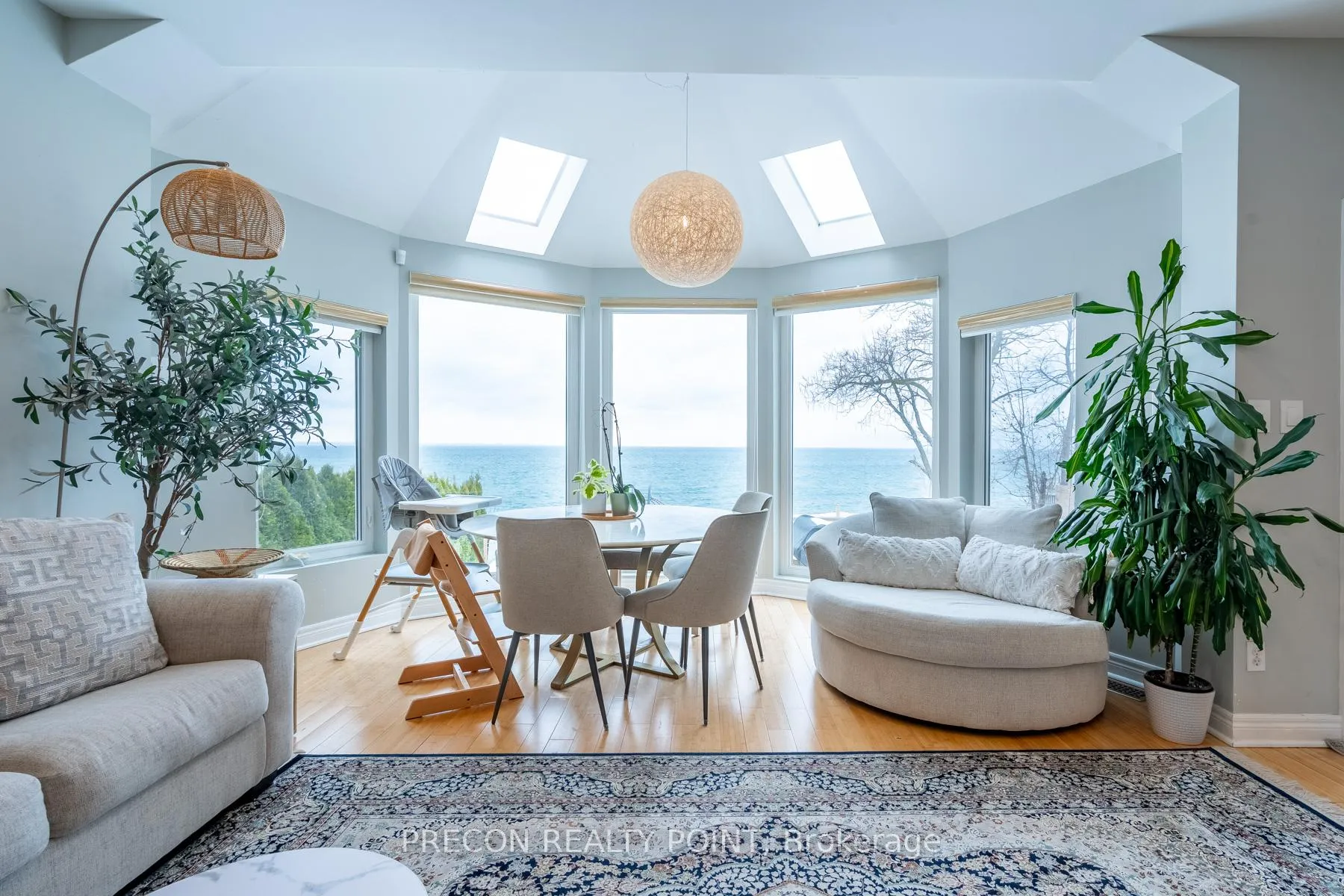 Photo 5 of 57 Lakeview Drive, Hamilton, Lakeshore — HOMEH