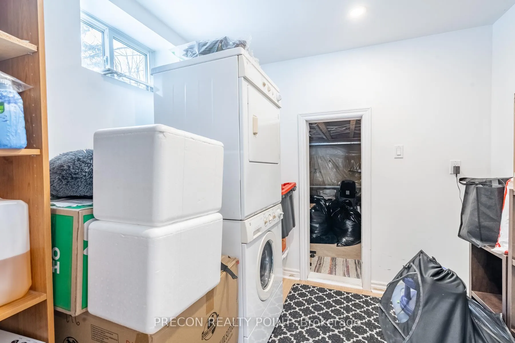 Photo 16 of 57 Lakeview Drive, Hamilton, Lakeshore — HOMEH