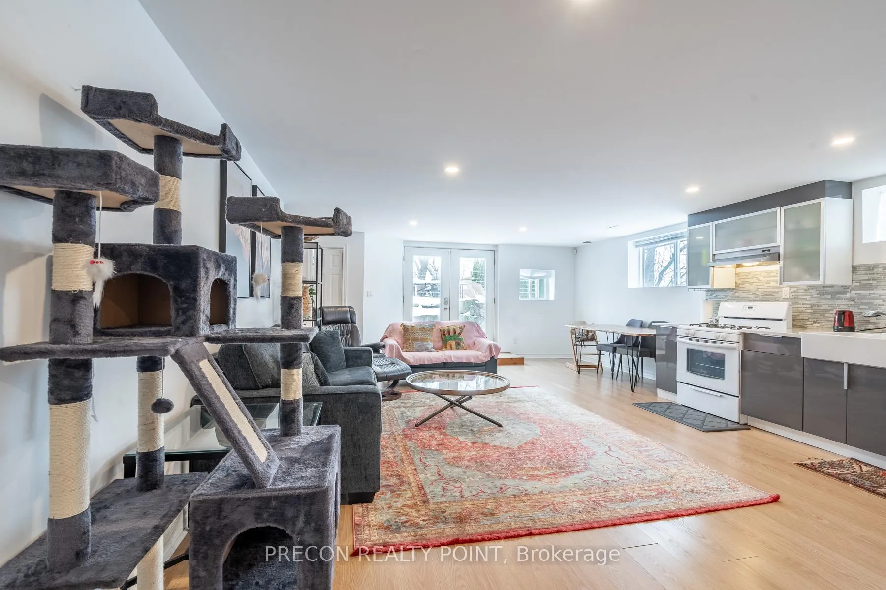 Photo 21 of 57 Lakeview Drive, Hamilton, Lakeshore — HOMEH