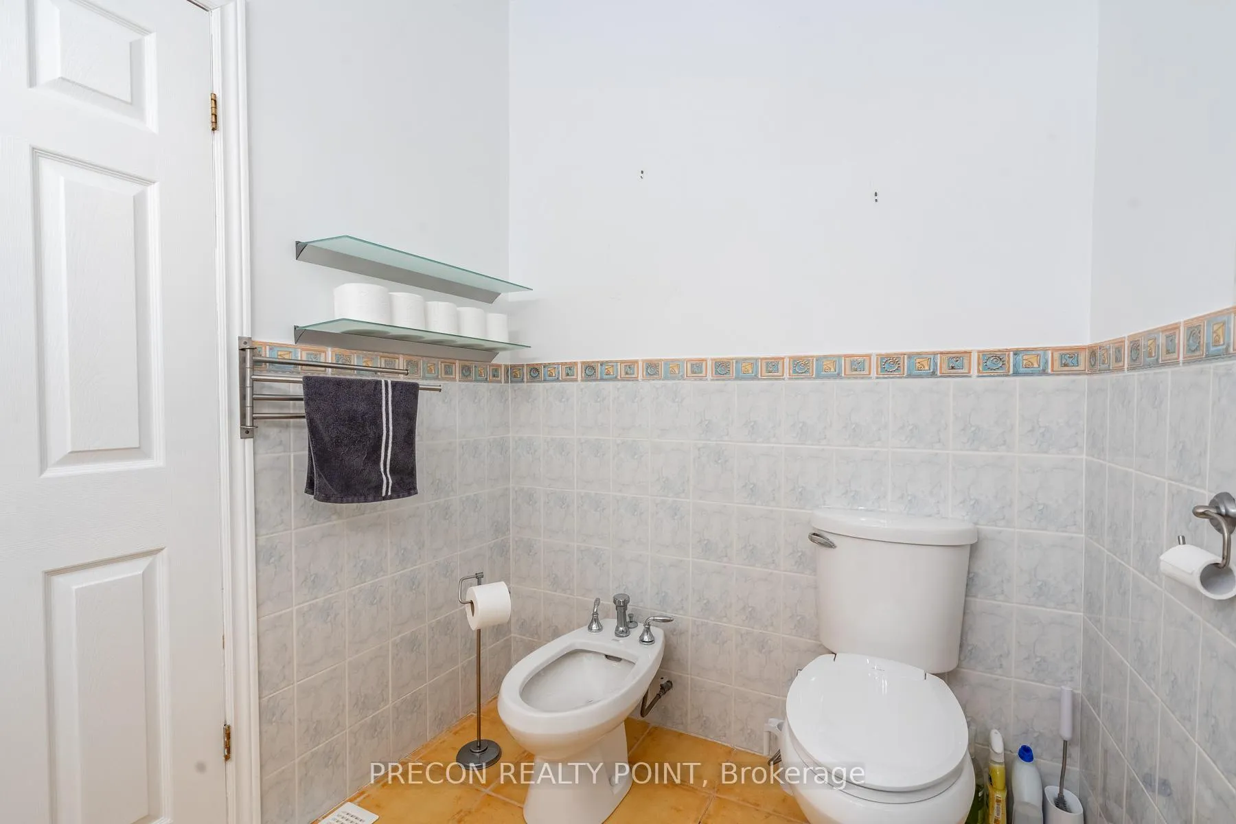 Photo 36 of 57 Lakeview Drive, Hamilton, Lakeshore — HOMEH