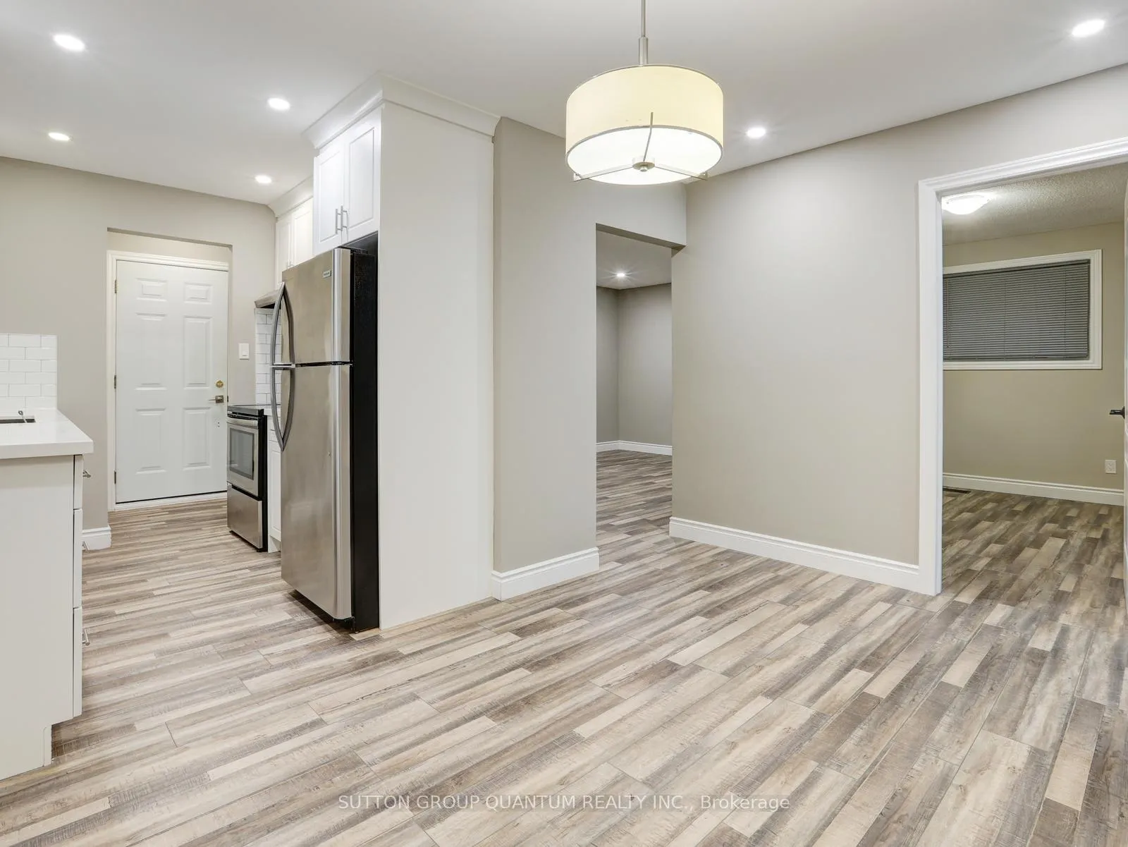 Photo 15 of Unit #UPPER, 55 Silver Aspen Crescent, Kitchener — HOMEH
