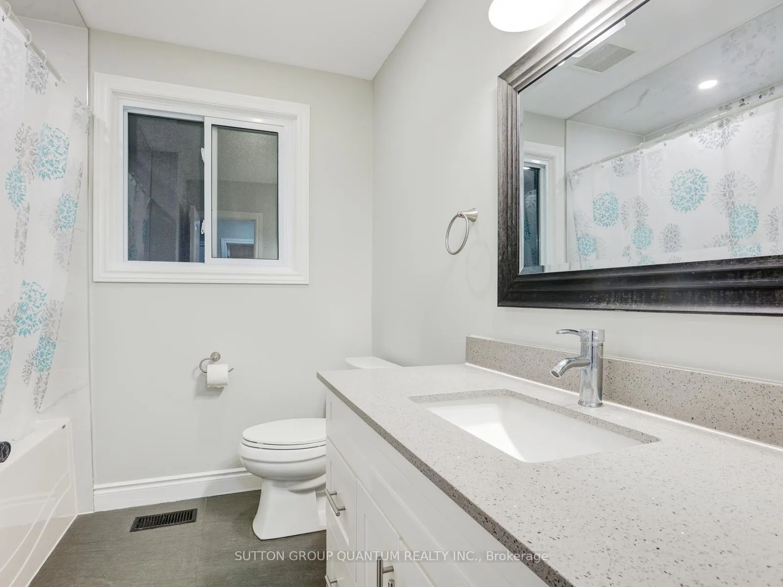 Photo 29 of Unit #UPPER, 55 Silver Aspen Crescent, Kitchener — HOMEH