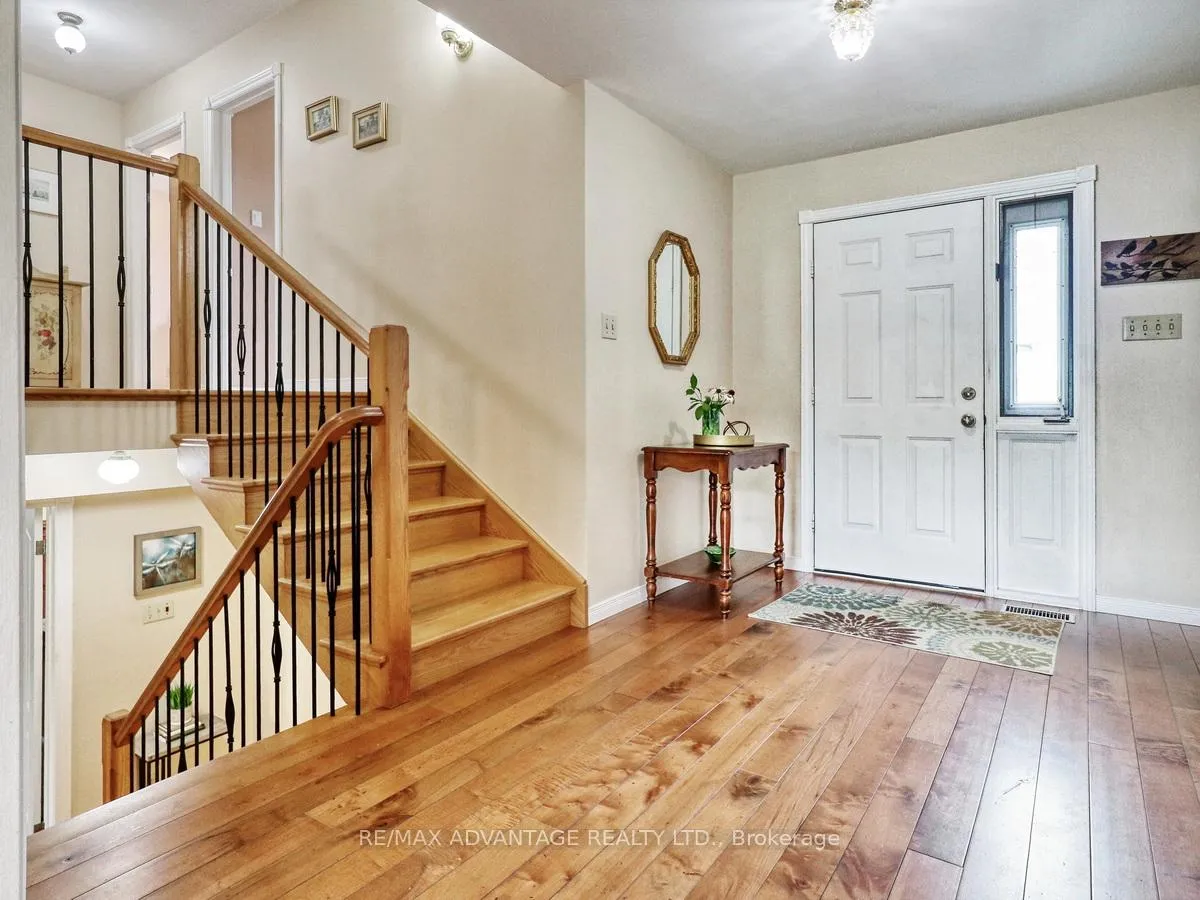 Photo 8 of 17248 Wyton Drive, Thames Centre, Rural Thames Centre — HOMEH