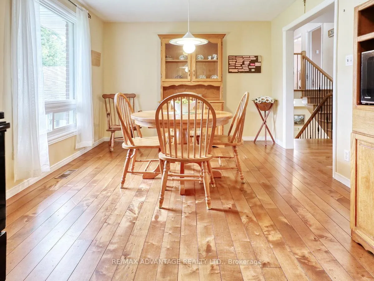 Photo 15 of 17248 Wyton Drive, Thames Centre, Rural Thames Centre — HOMEH