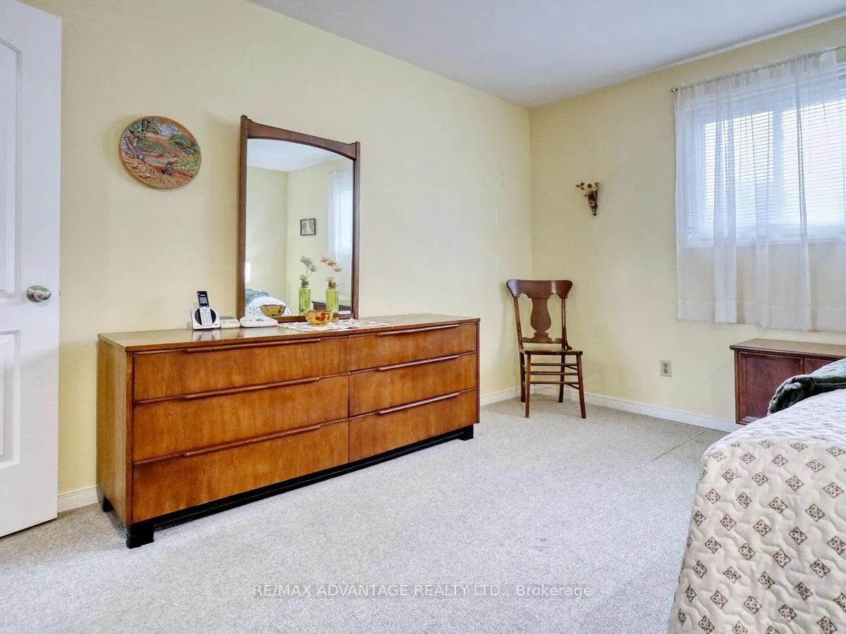 Photo 18 of 17248 Wyton Drive, Thames Centre, Rural Thames Centre — HOMEH