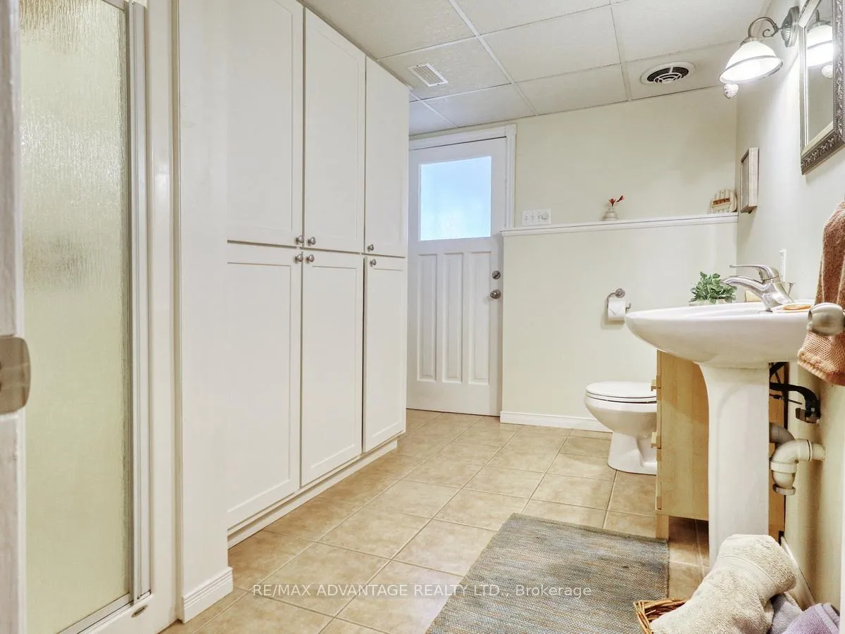 Photo 28 of 17248 Wyton Drive, Thames Centre, Rural Thames Centre — HOMEH