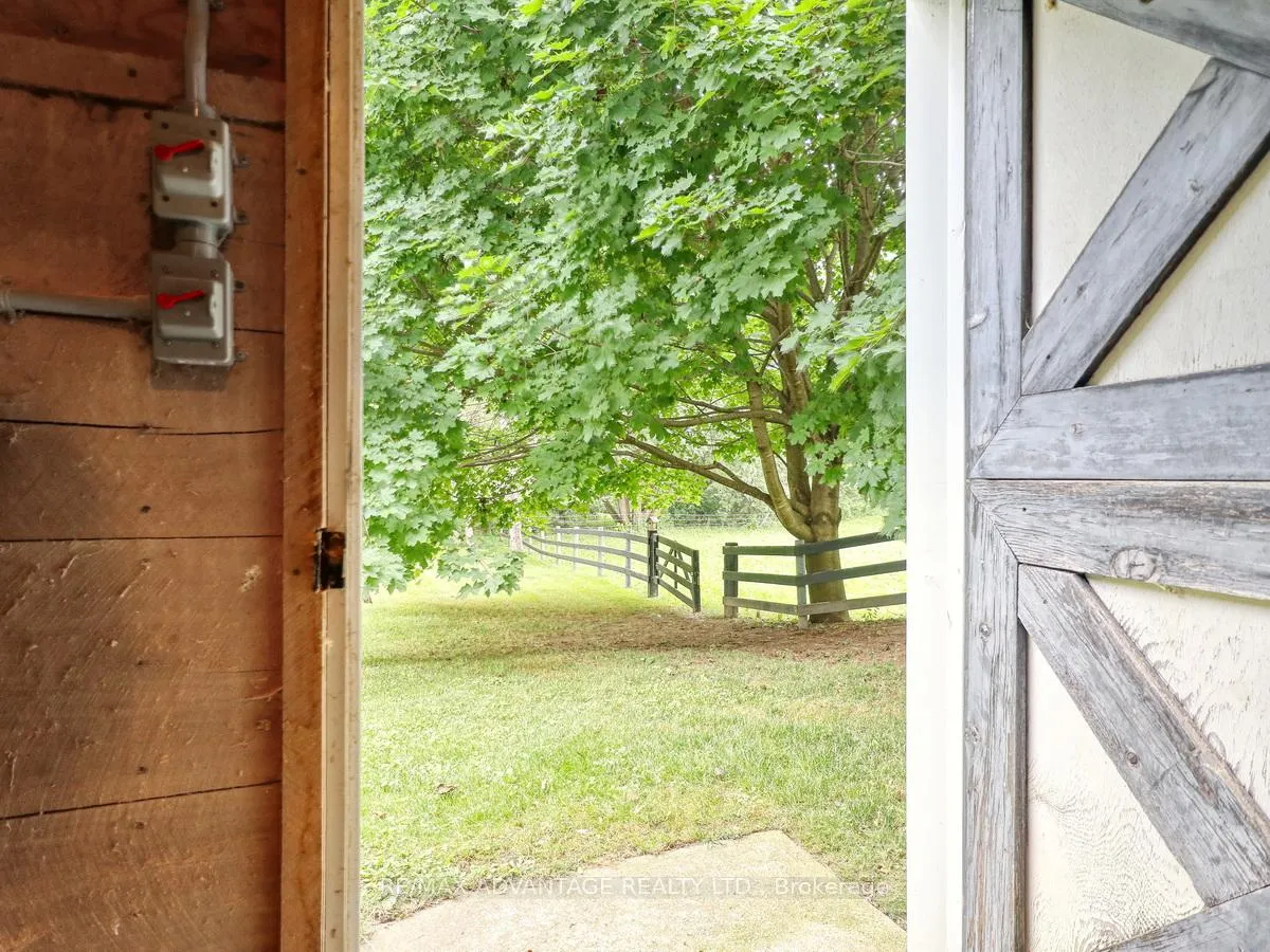 Photo 35 of 17248 Wyton Drive, Thames Centre, Rural Thames Centre — HOMEH