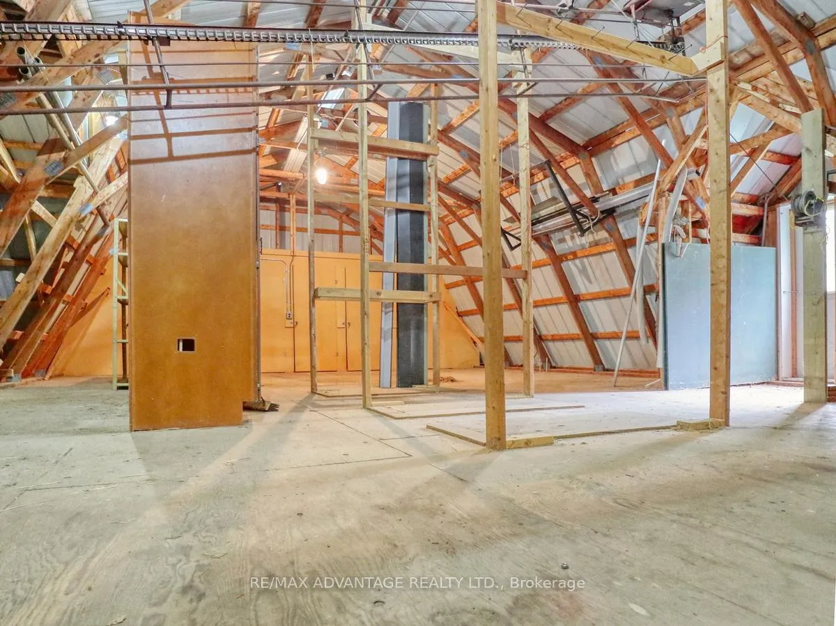 Photo 39 of 17248 Wyton Drive, Thames Centre, Rural Thames Centre — HOMEH