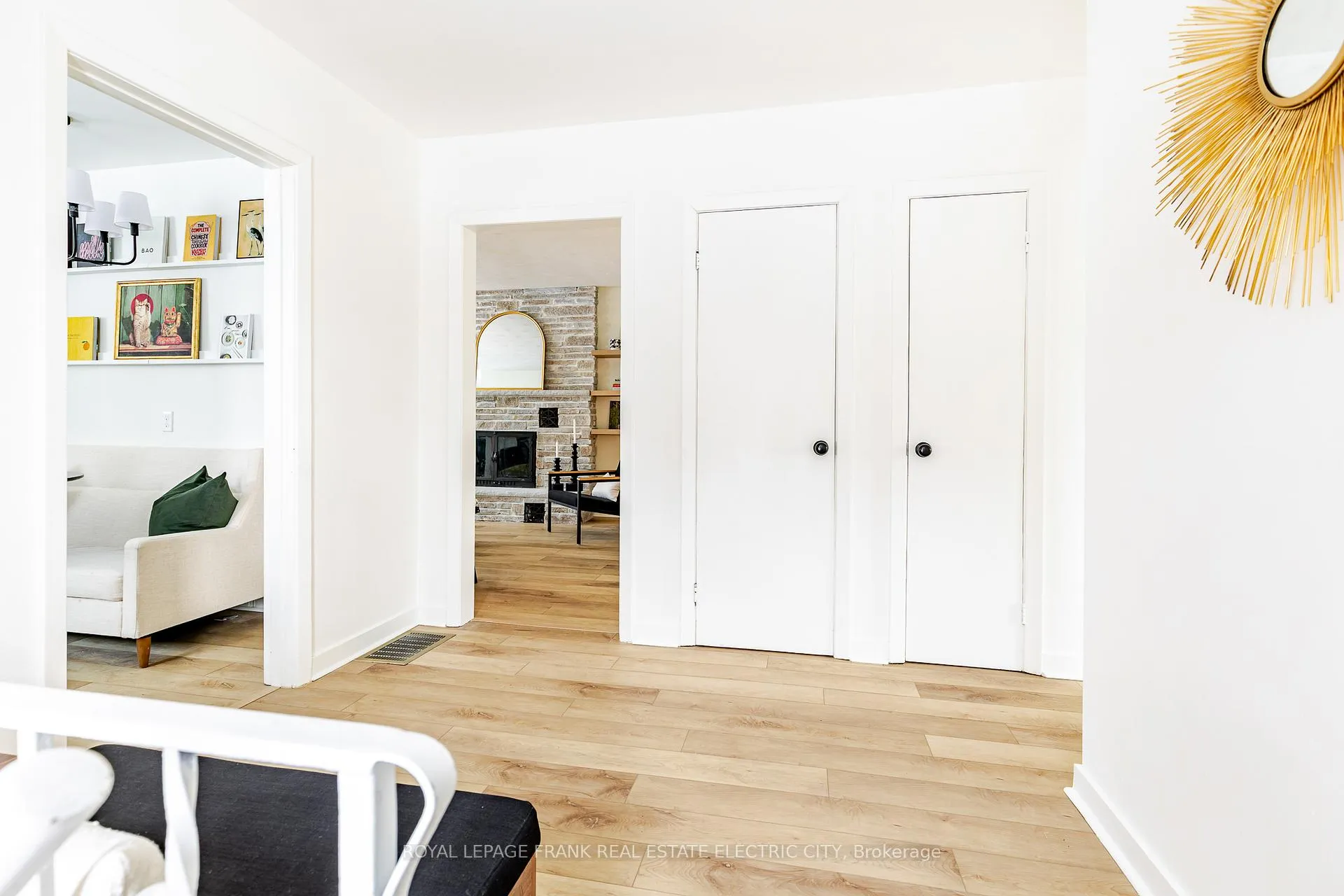 Photo 14 of 381 Applegrove Avenue, Peterborough, Northcrest Ward 5 — HOMEH