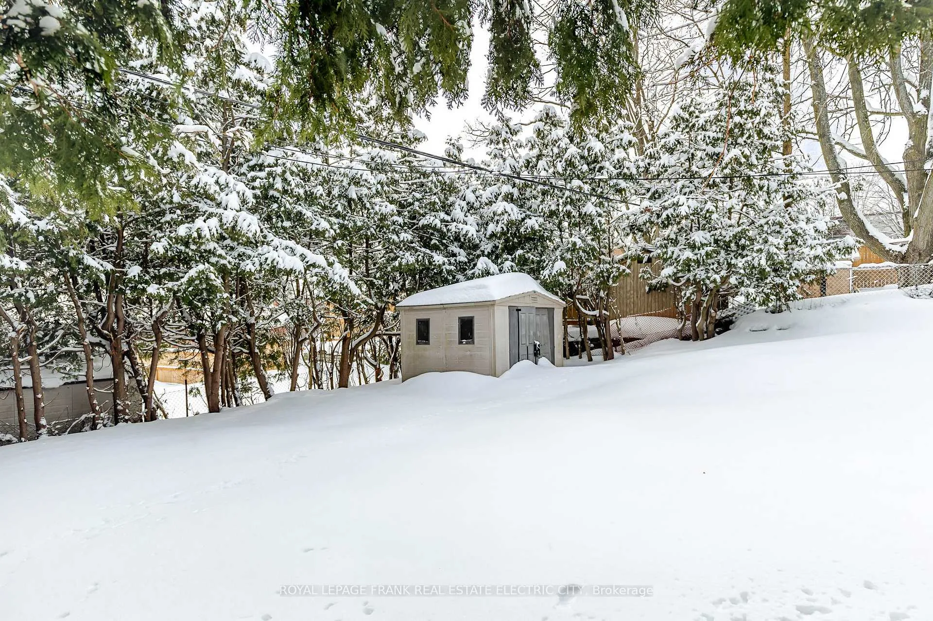 Photo 42 of 381 Applegrove Avenue, Peterborough, Northcrest Ward 5 — HOMEH