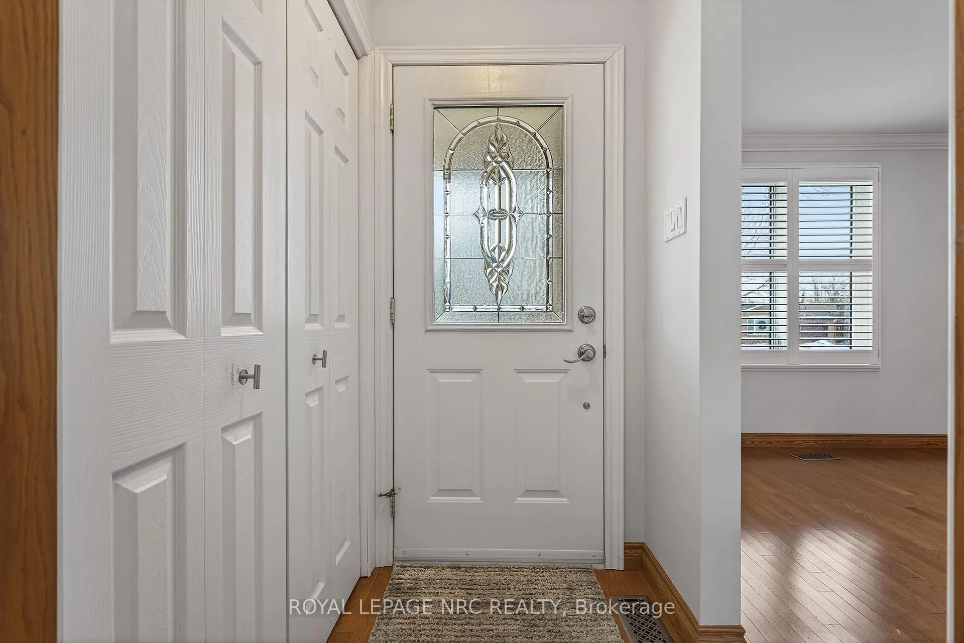 Photo 6 of 3292 Appleford Avenue, Niagara Falls, Casey — HOMEH