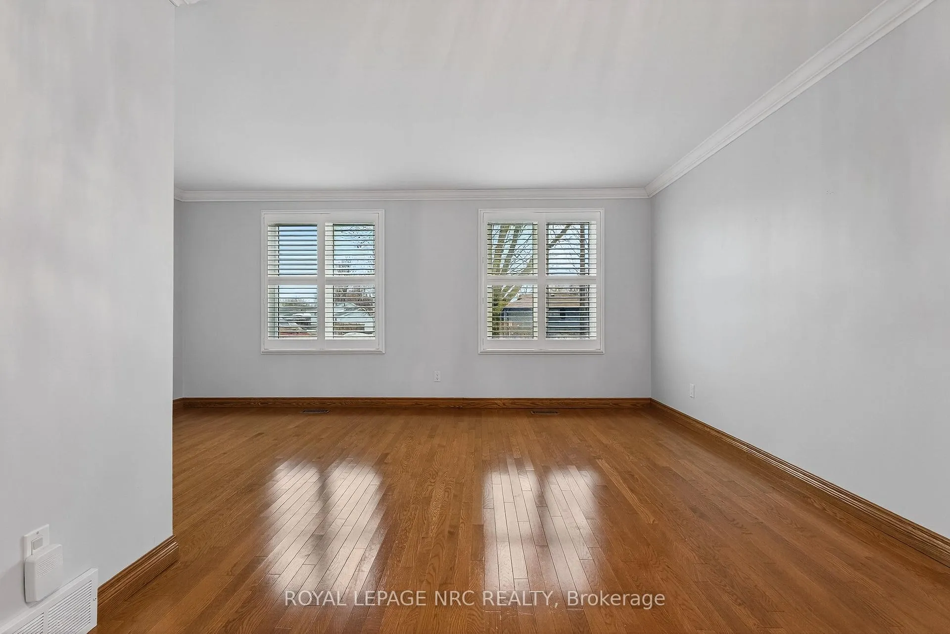 Photo 15 of 3292 Appleford Avenue, Niagara Falls, Casey — HOMEH