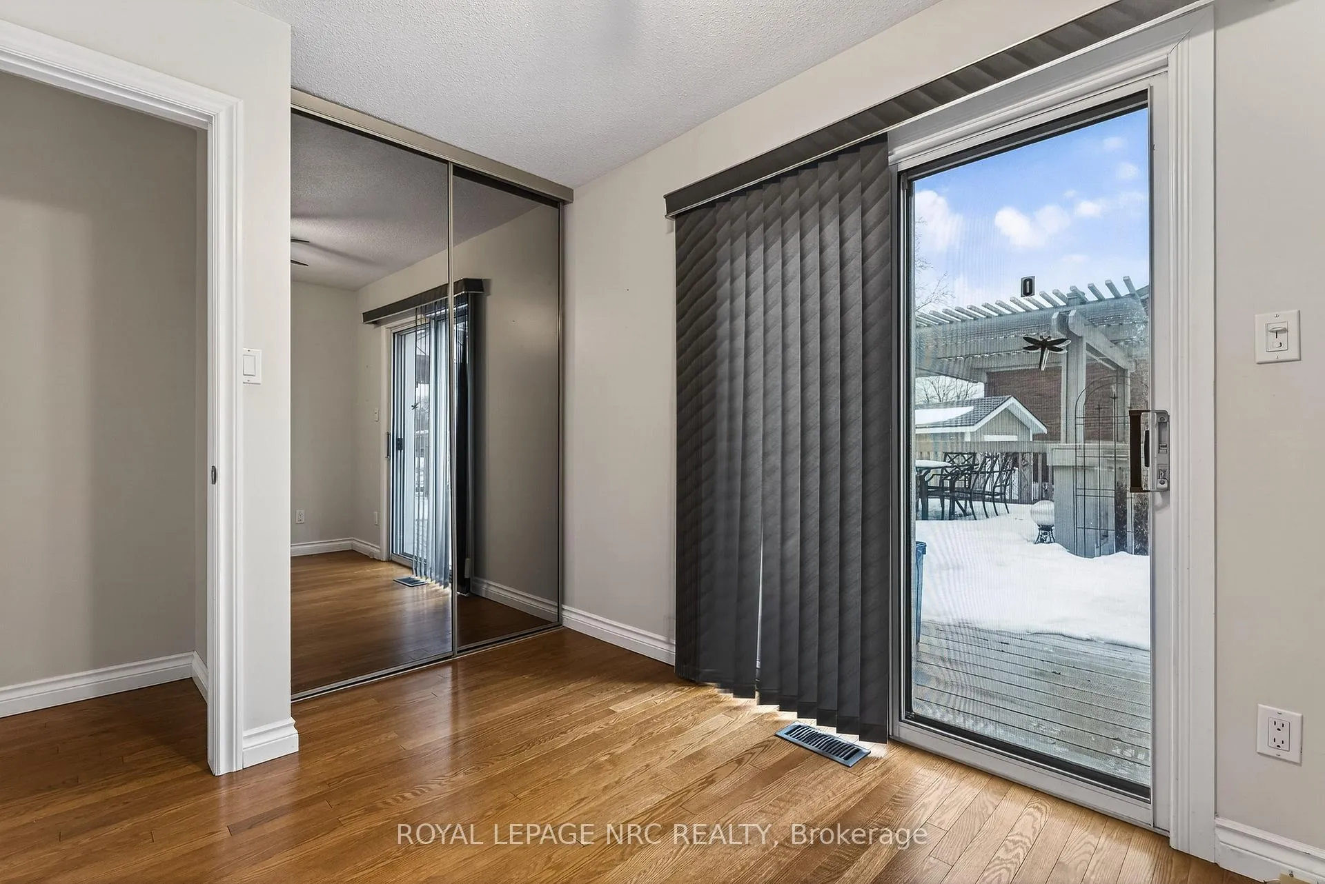 Photo 21 of 3292 Appleford Avenue, Niagara Falls, Casey — HOMEH