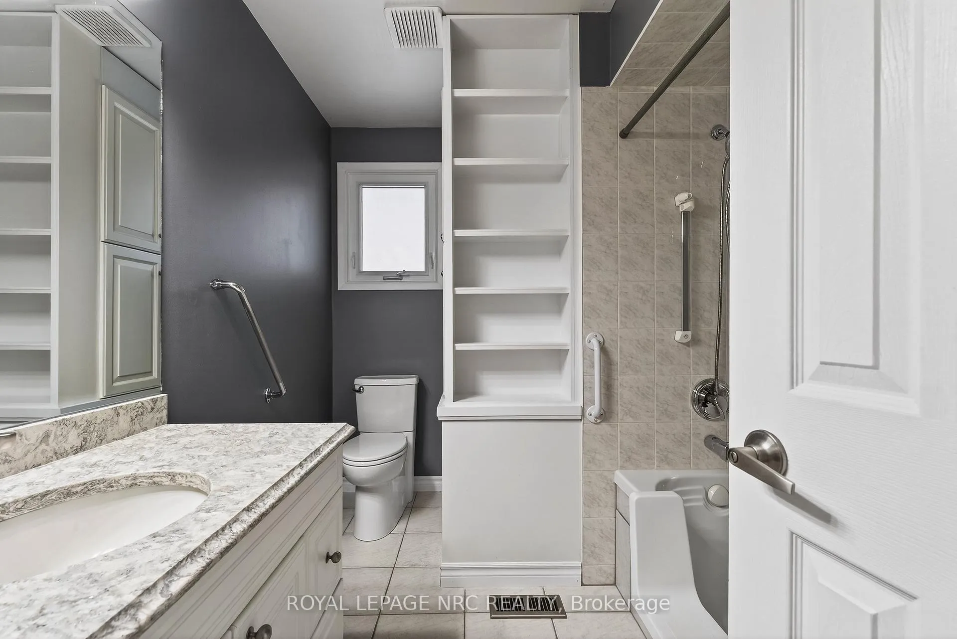 Photo 24 of 3292 Appleford Avenue, Niagara Falls, Casey — HOMEH