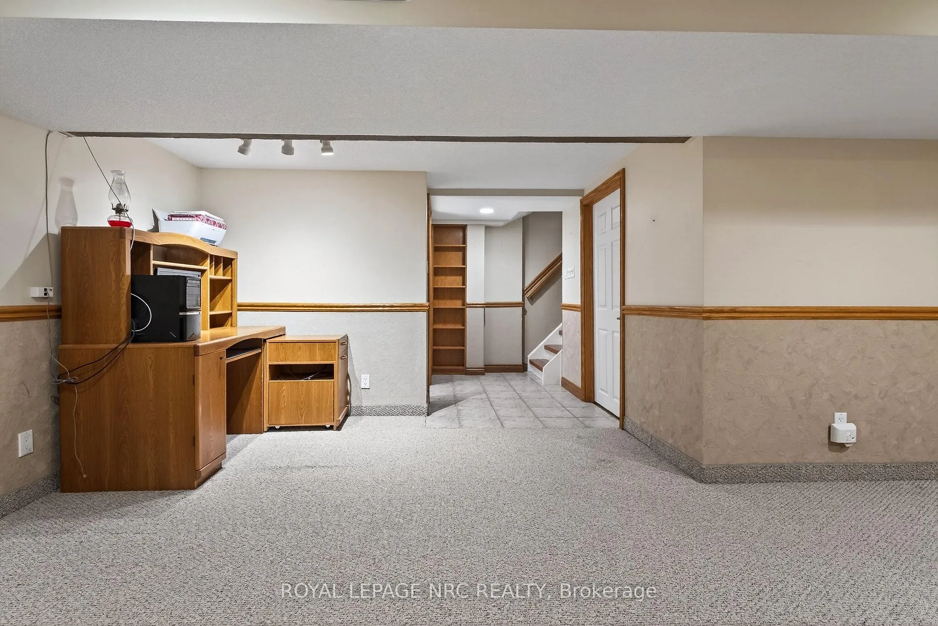 Photo 26 of 3292 Appleford Avenue, Niagara Falls, Casey — HOMEH